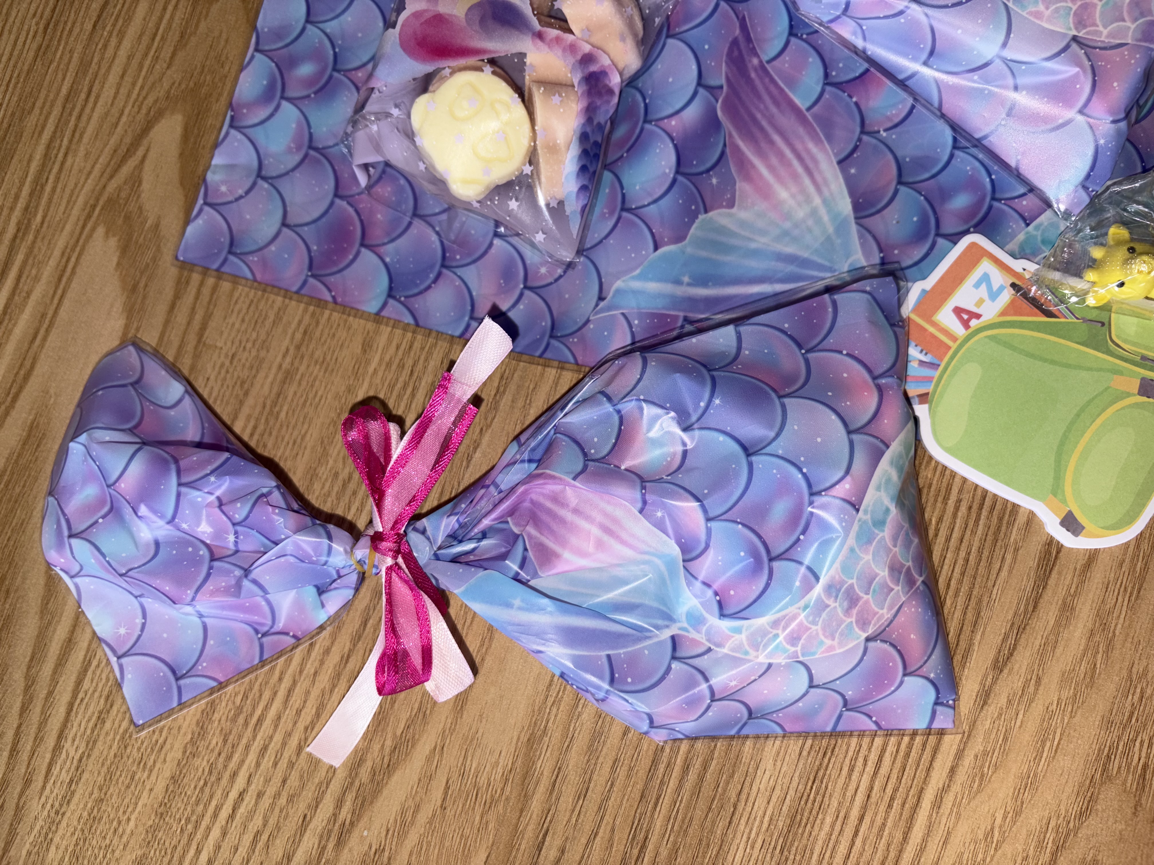 💜Mermaid treat bag complete with sweets 💜