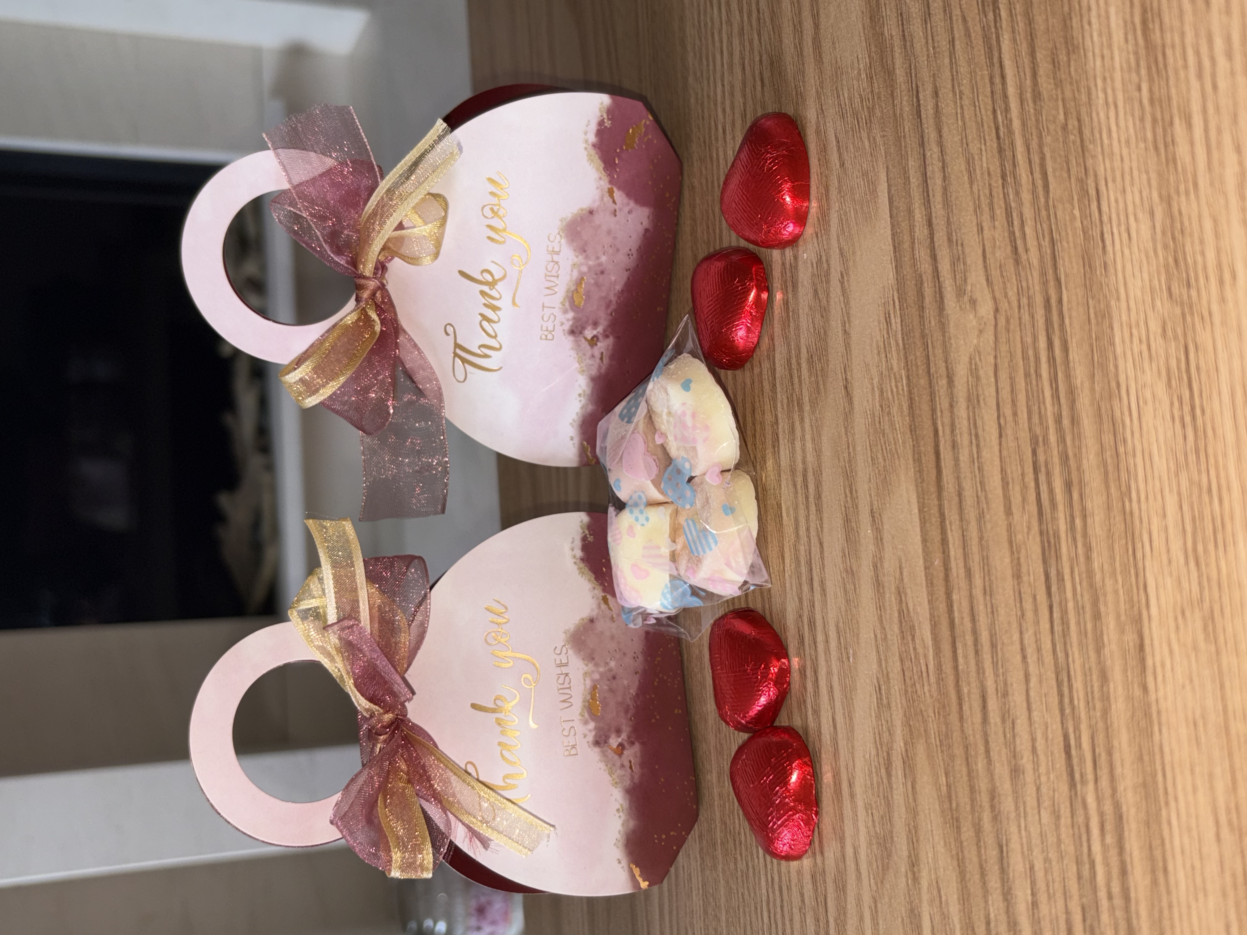 🩷Beautiful thank you bag style favour boxes complete with two tone ribbon🩷