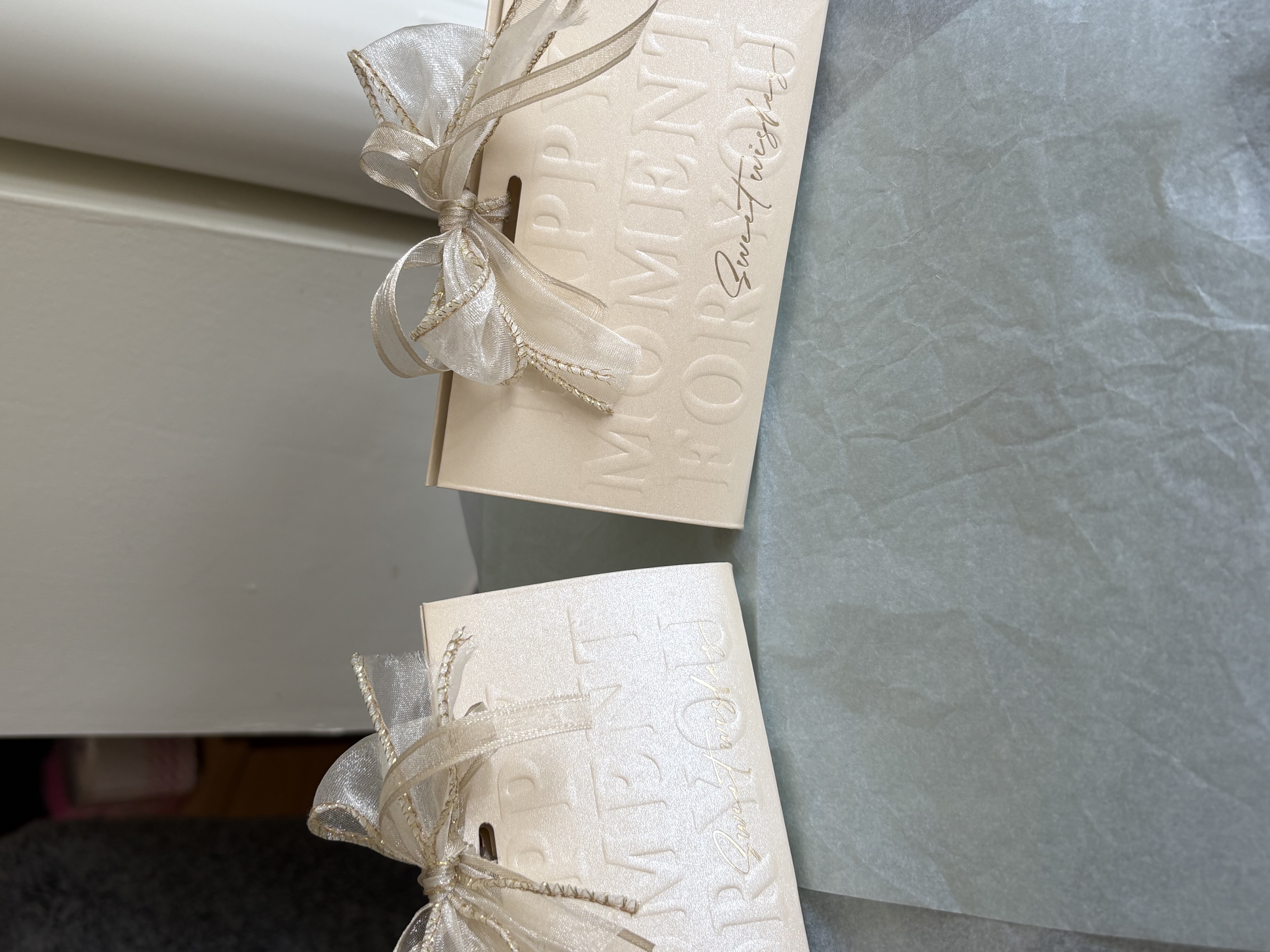 🧡Elegant Gold Favour Box With two tone elegant Gold Ribbon🧡
