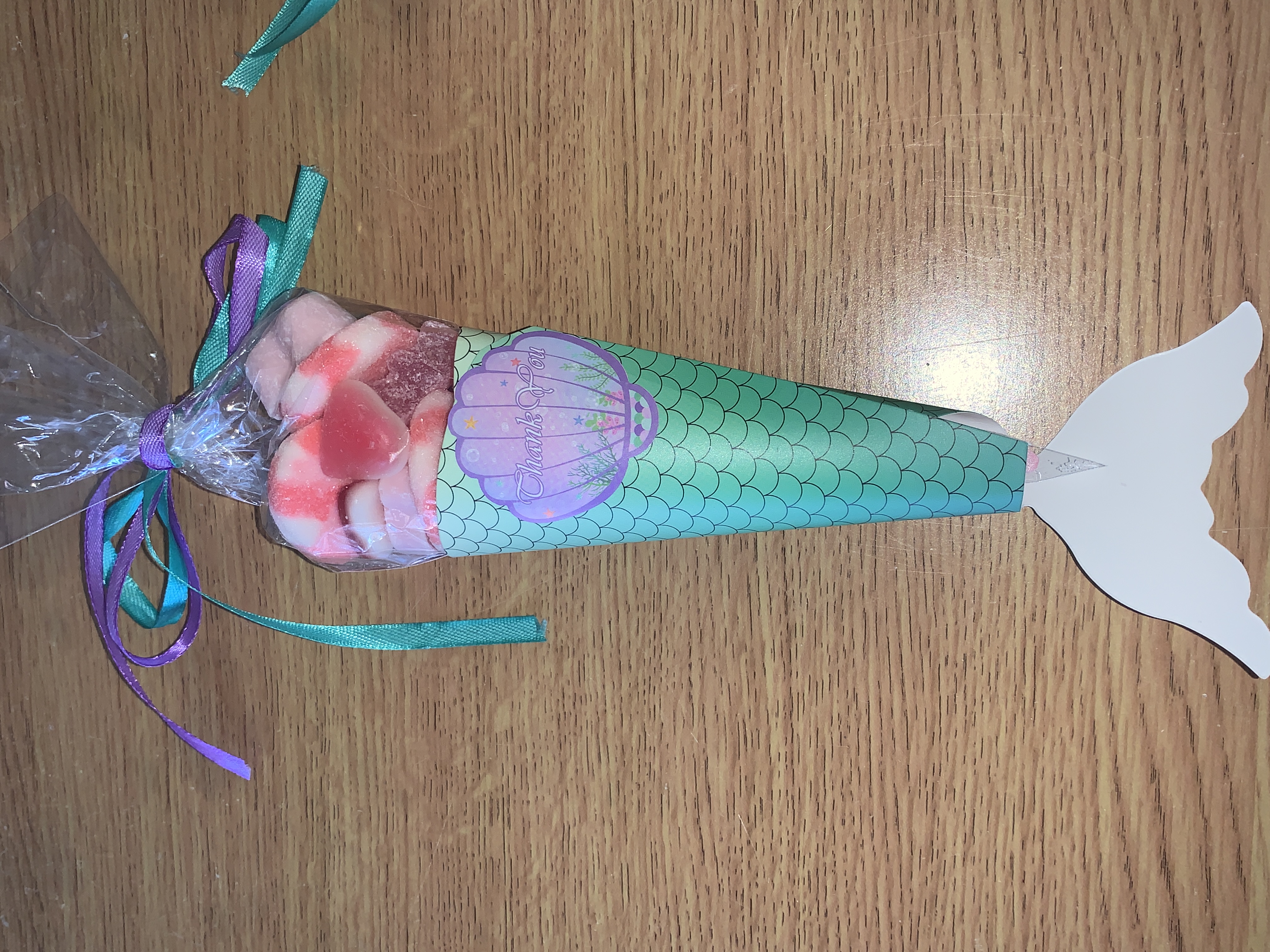 Mermaid sweetcone and holder 