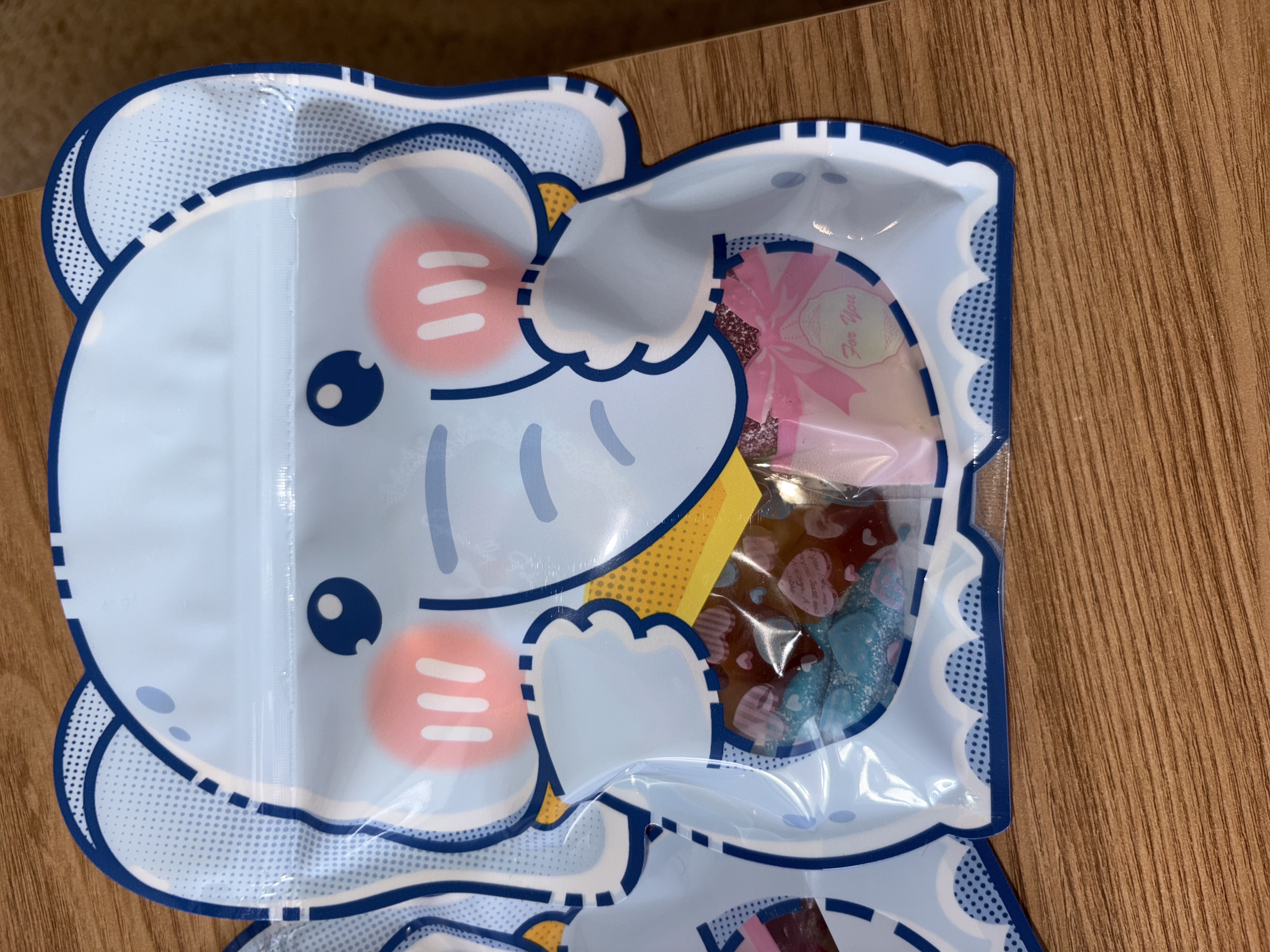 Elephant-themed sweet pouch