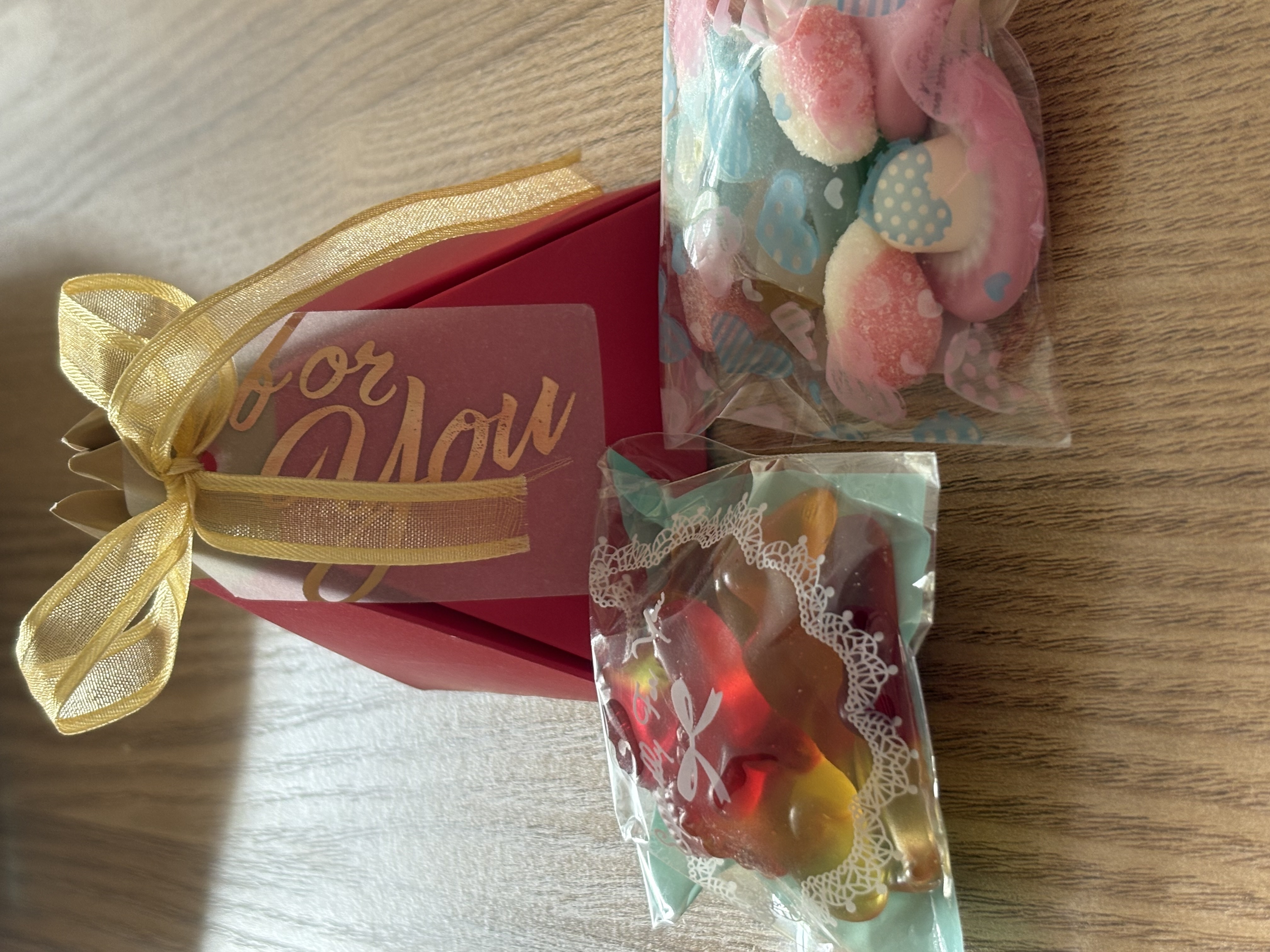 Elegant favour Box with sweets