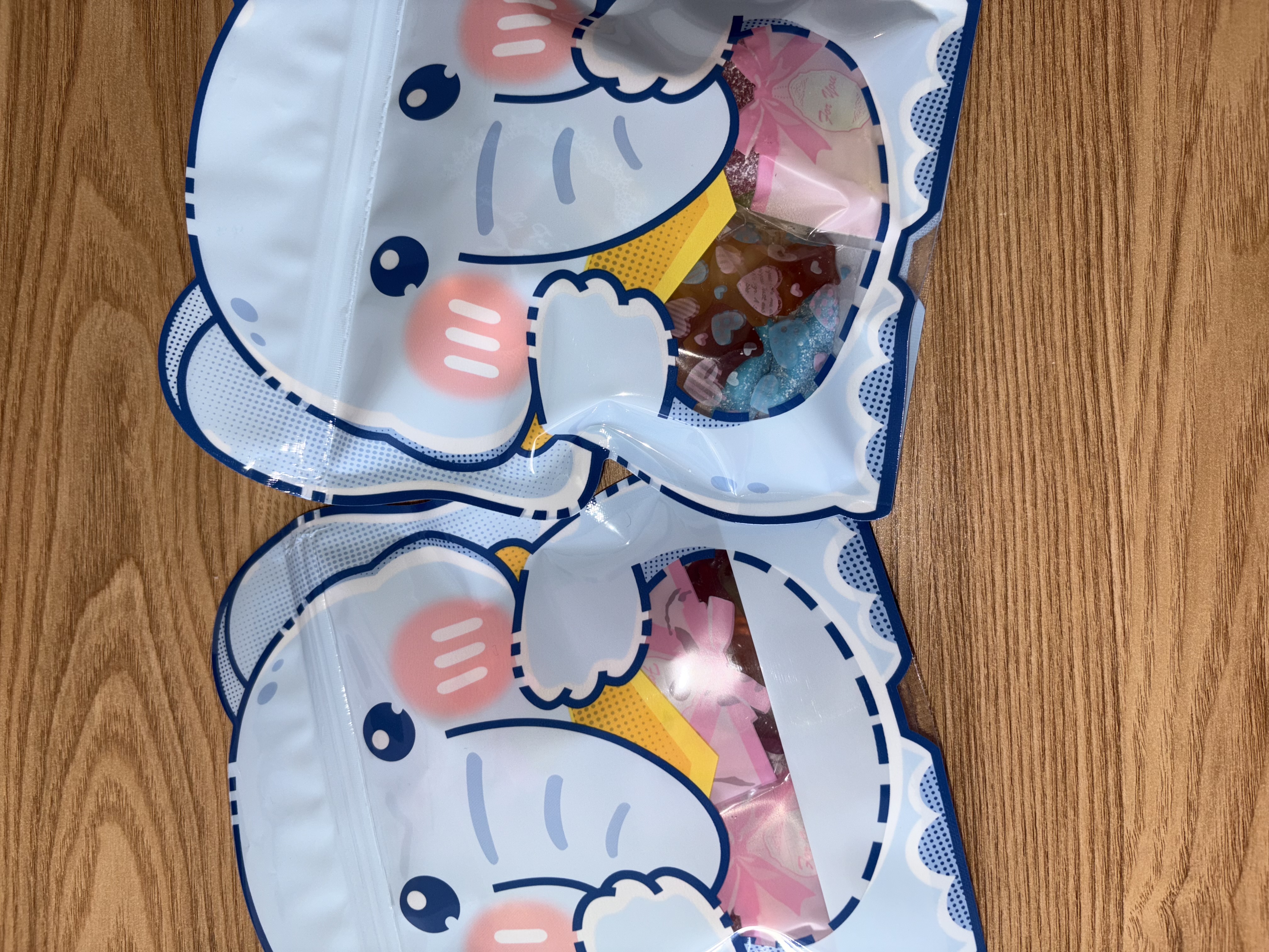 Elephant-themed sweet pouch