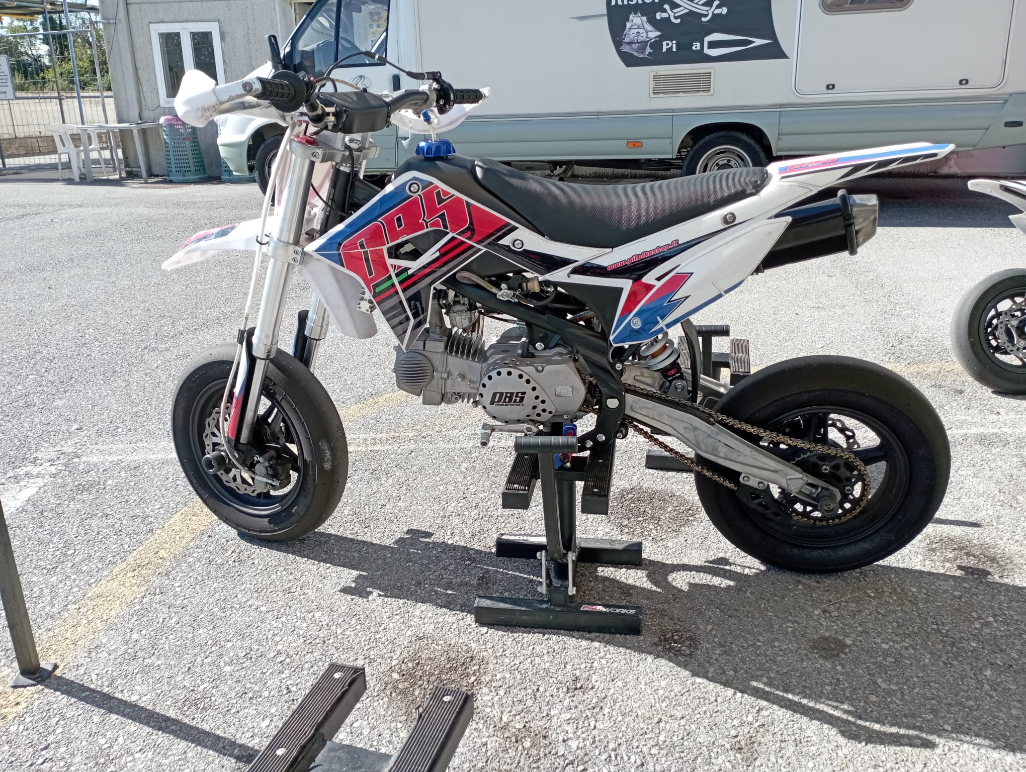 Noleggio Pitbike 140cc a Marce