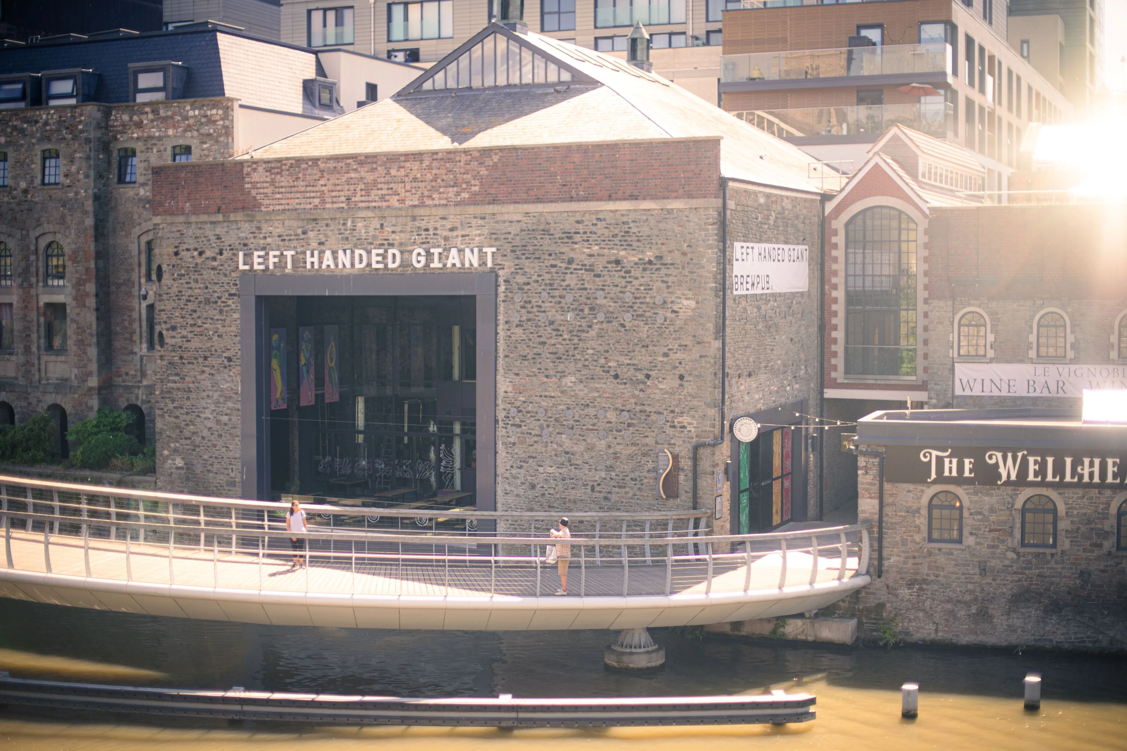 Left Handed Giant