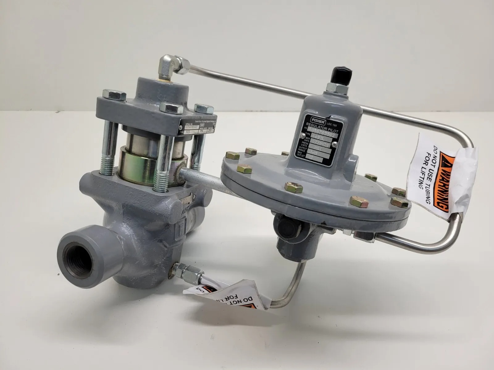 Fisher Self-Powered Control Valve dengan Regulator Valve 92S 6492L