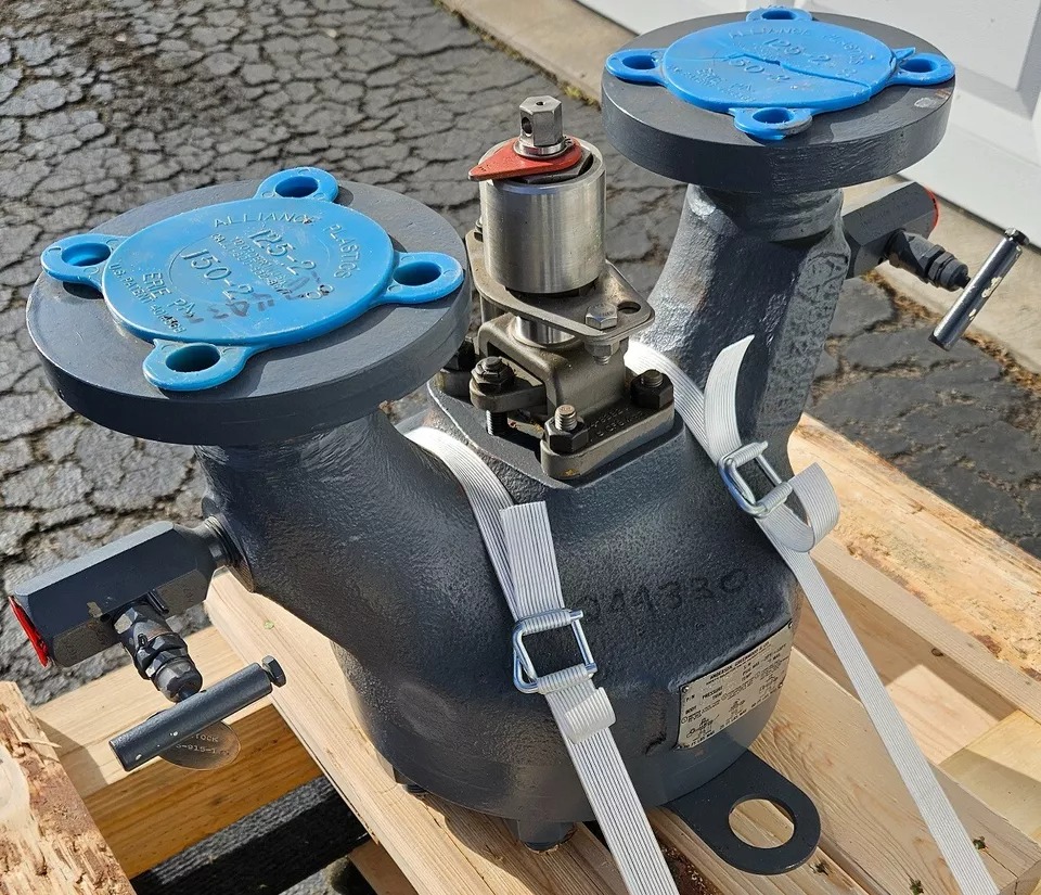 Active and Stand-by Safety Valve (SSV)