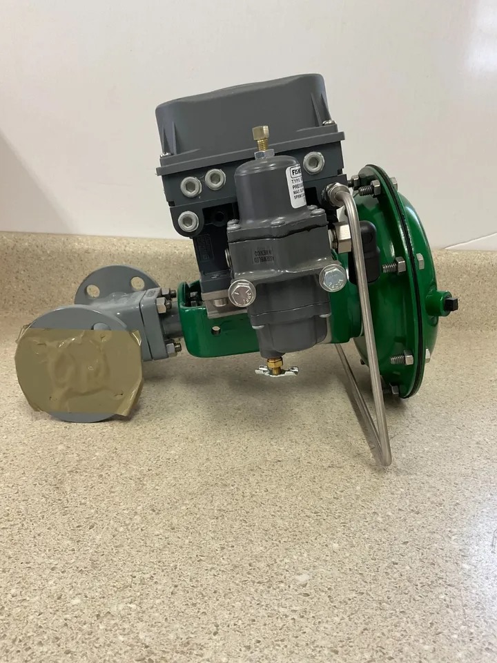 Fisher 24588CVF Control Valve with DVC6200 HC Actuator