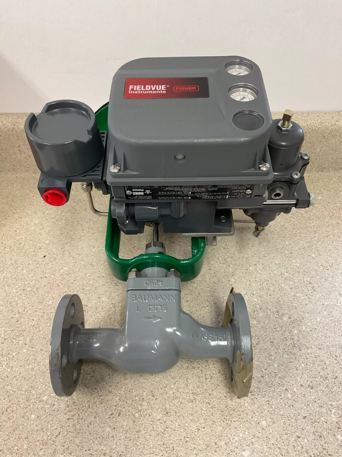 Fisher 24588CVF Control Valve with DVC6200 HC Actuator