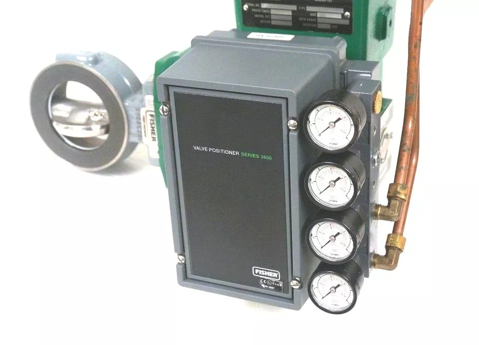 CONTROL VALVE FISHER 33610J VALVE POSITIONER W/ 18032342 3 INCH VALVE