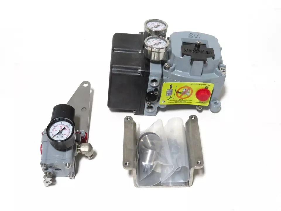 Masoneilan SVI2-21123111 4-20mA Valve Controller w/ Reg and Feedback