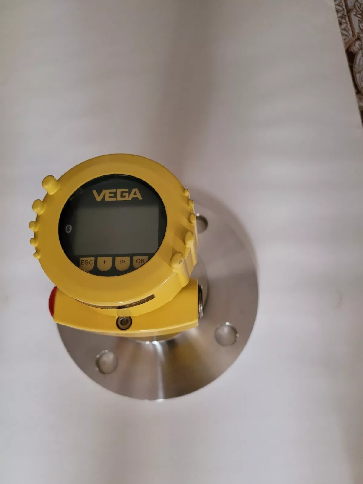 VEGAPULS 69 Radar Level Sensor for Continuous Measurement of Bulk Solids