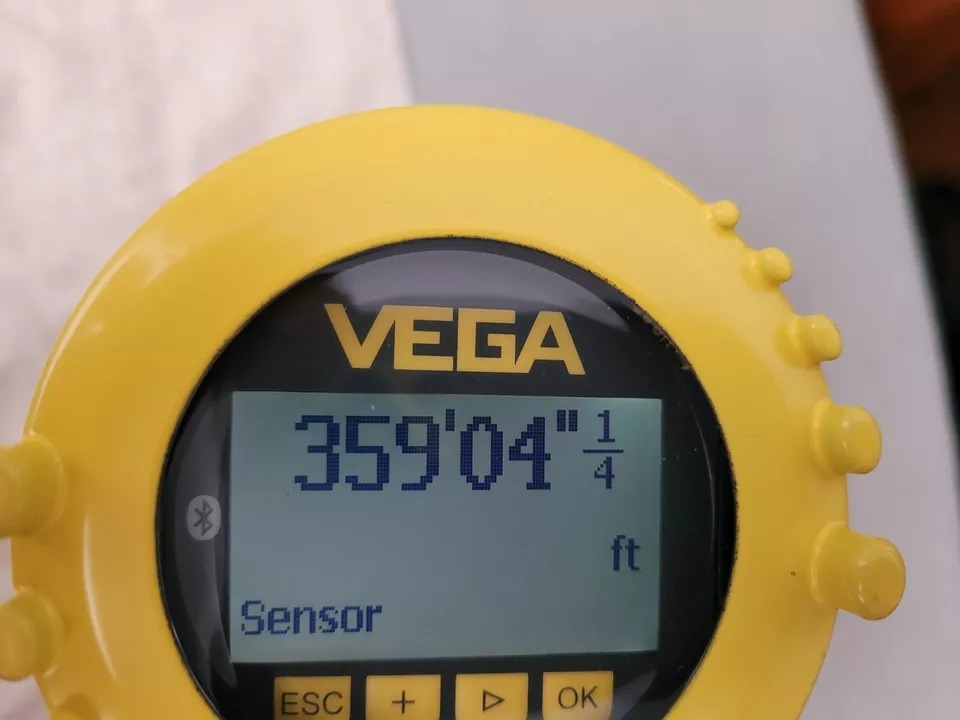 VEGAPULS 69 Radar Level Sensor for Continuous Measurement of Bulk Solids