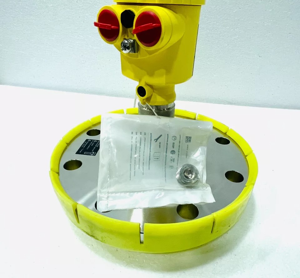 VEGA VEGAPULS 64 PS64.ICGGPIHXKNAXX Radar Level Sensor