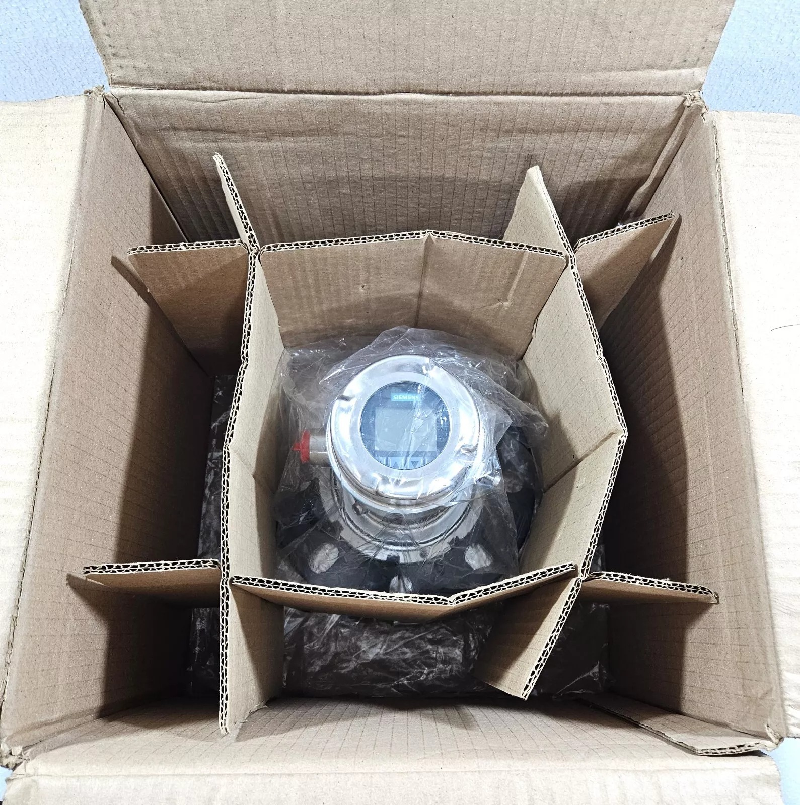 SIEMENS SITRANS LR560 Radar Level Transmitter