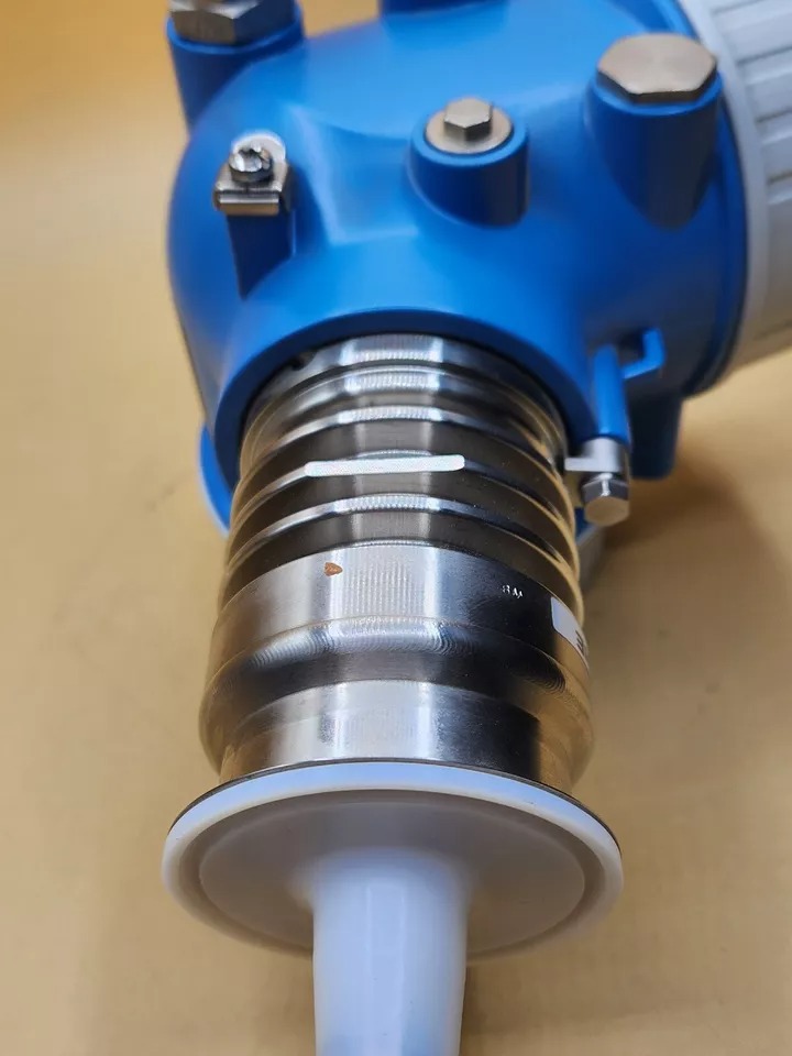 Endress Hauser FMP52-A5H9/0 Levelflex Guided Wave Radar Level Transmitter