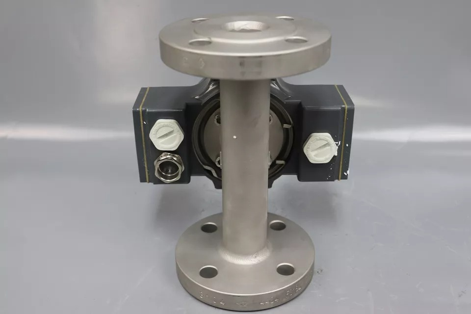 KROHNE DW18 Flow Meter - Model DW182/RR/A/K1 (500...4000 m³/h)