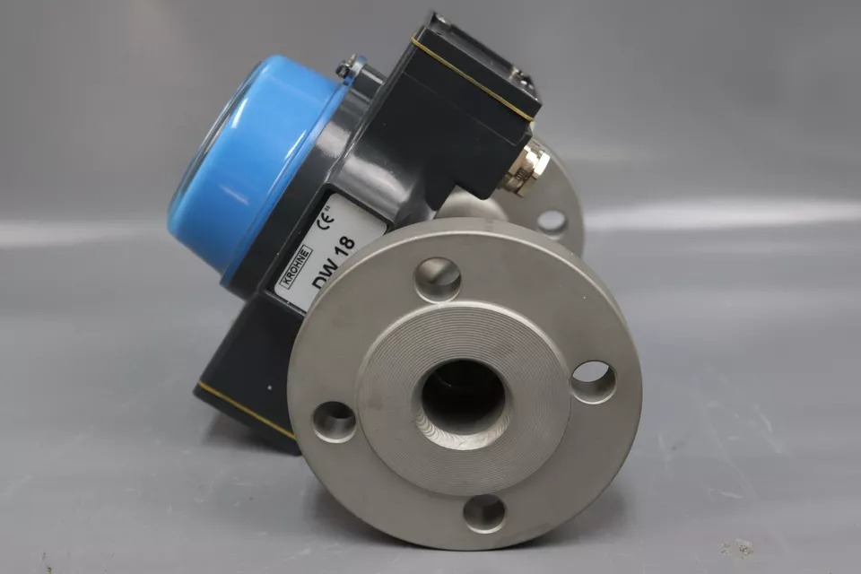 KROHNE DW18 Flow Meter - Model DW182/RR/A/K1 (500...4000 m³/h)