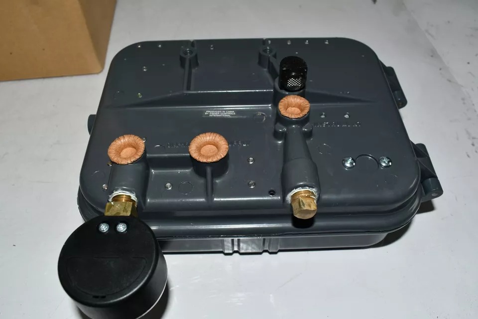 Fisher FS2516-8 Multi-Trol Receiver/Controller 6-30 PSI