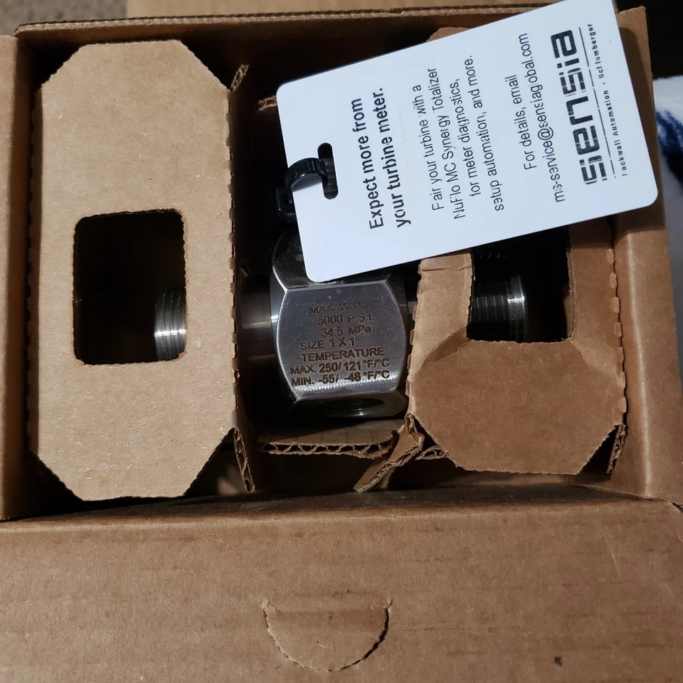 NuFlo 9A Series Liquid Turbine Flow Meter 1" Female NPT