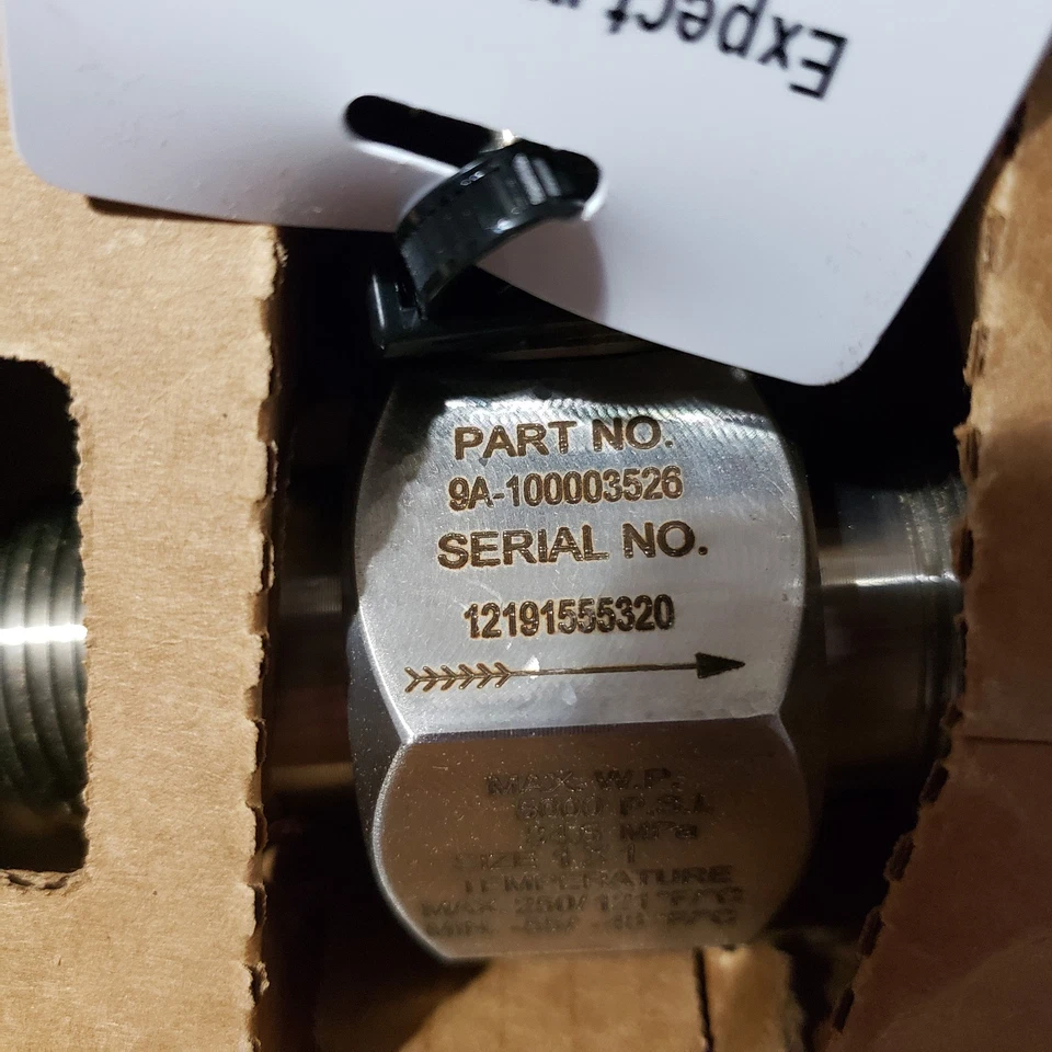 NuFlo 9A Series Liquid Turbine Flow Meter 1" Female NPT