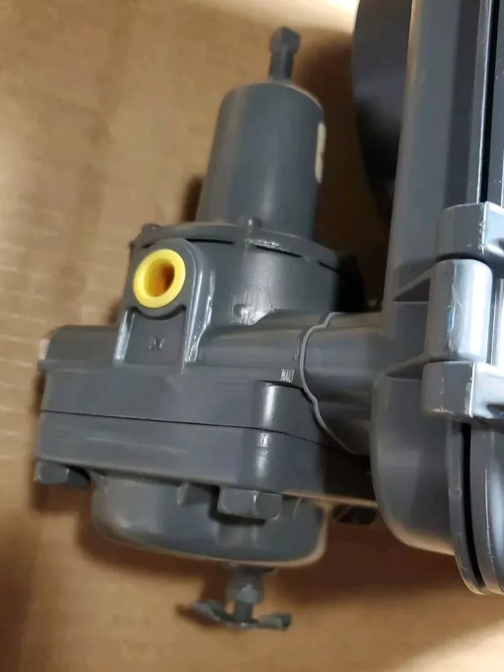 Fisher 2500 Pneumatic Level Controller Pilot Type 3-15 PSI | Manaru