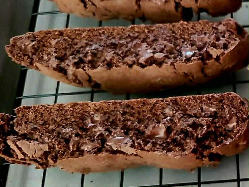 Chocolate Biscotti (6 biscotti)