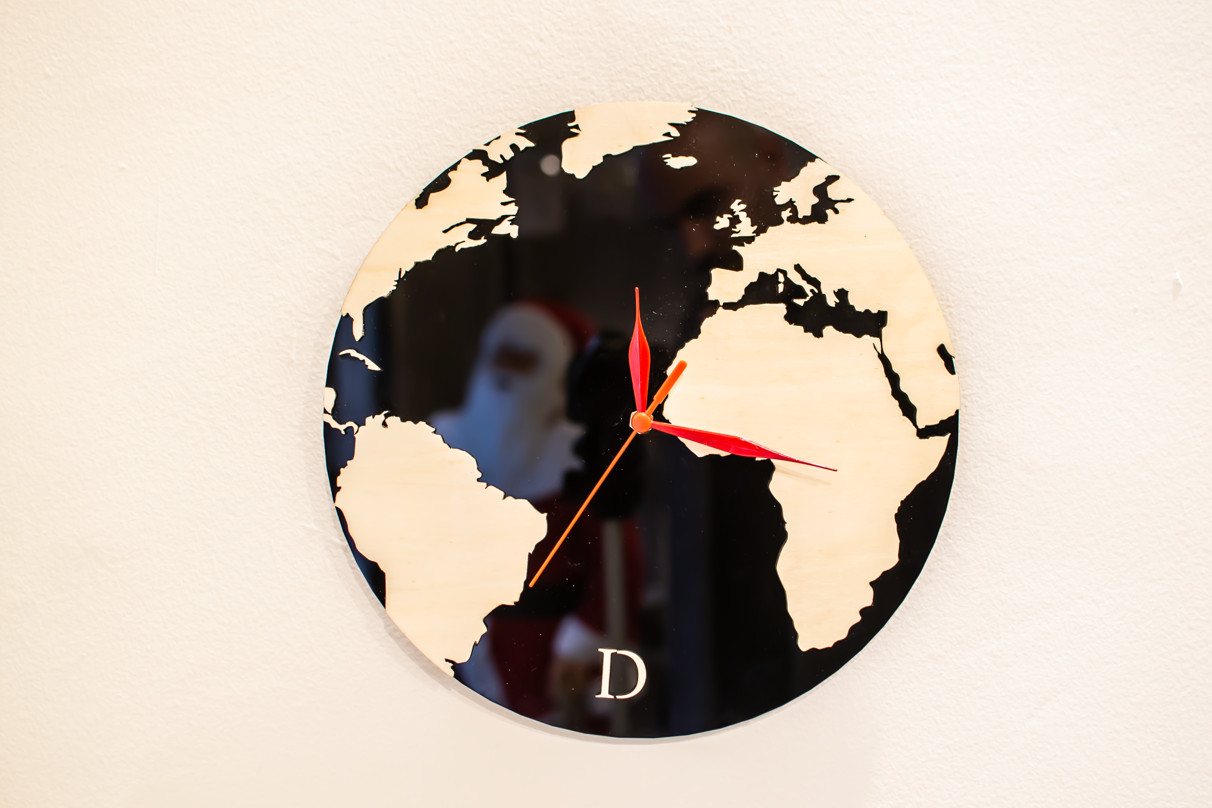 orologio tema mondo