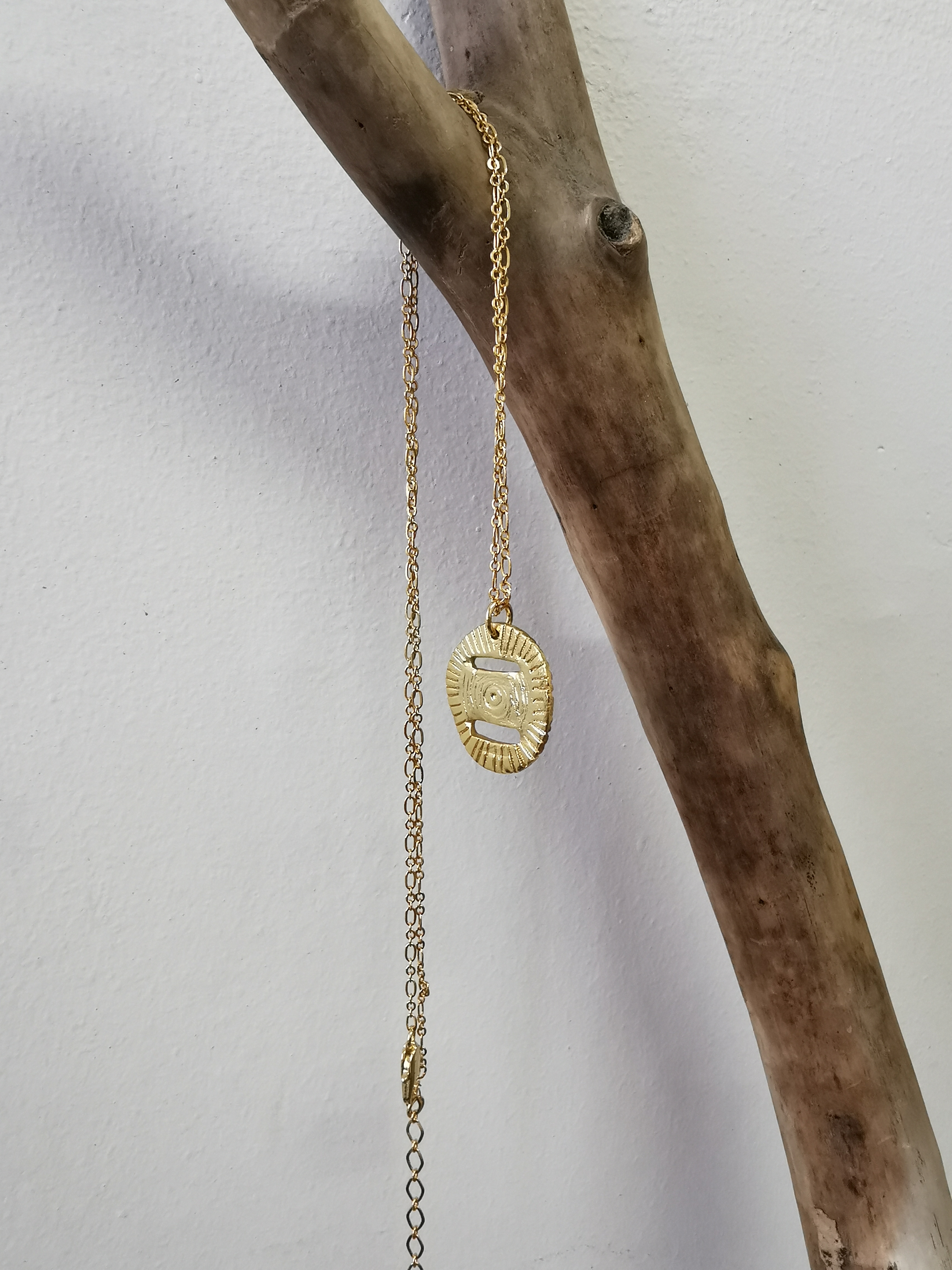 INTI. Collier 