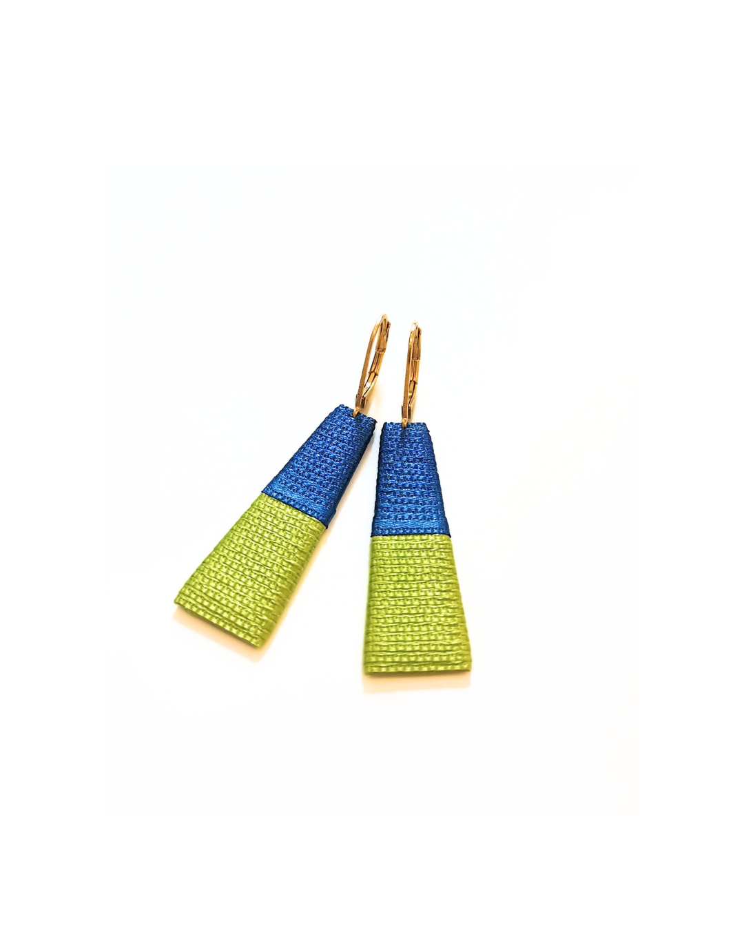 THOT. Boucles d'oreilles _ bleu électrique pomme