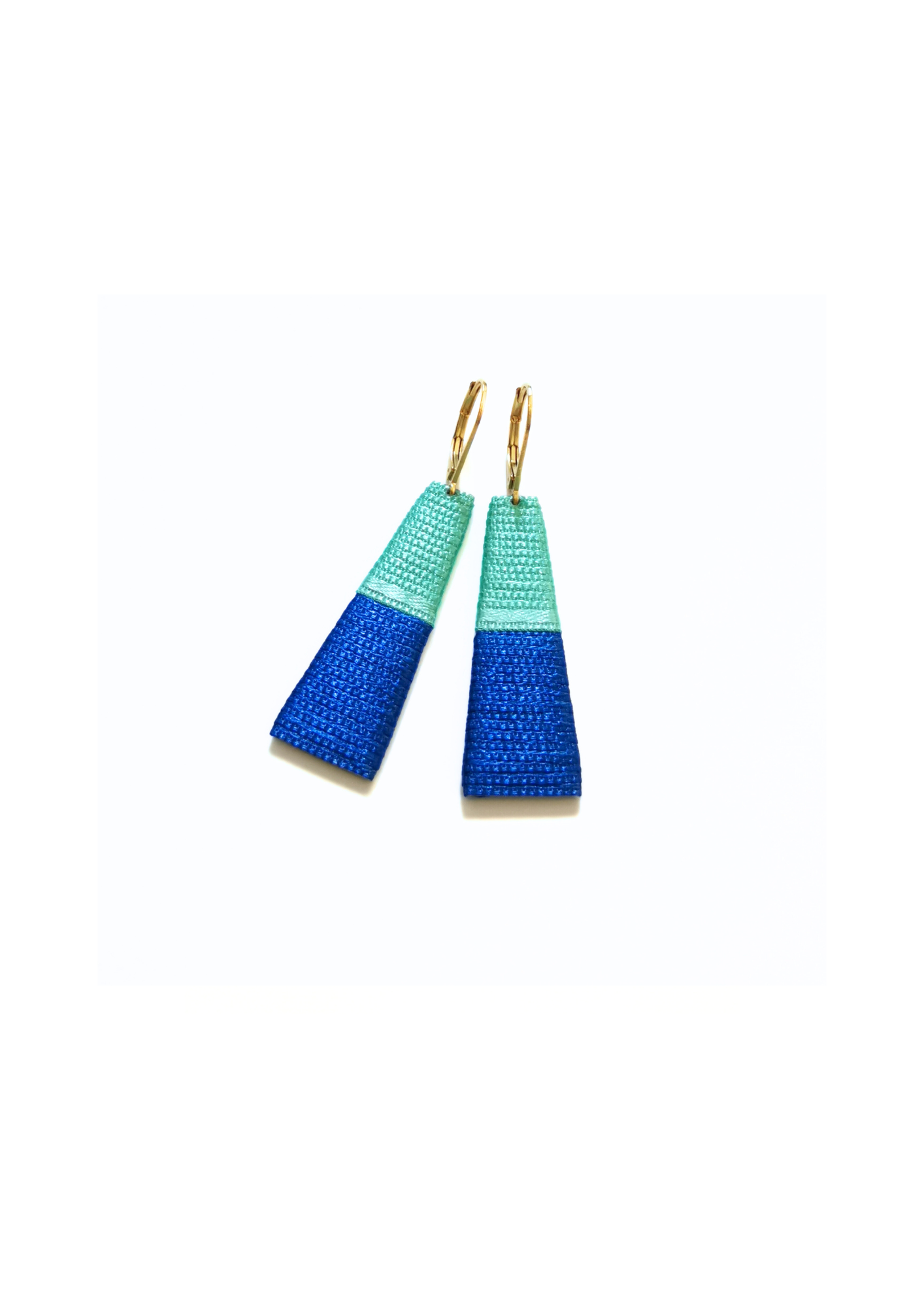 THOT. Boucles d'oreilles _ eaux marines bleu électrique