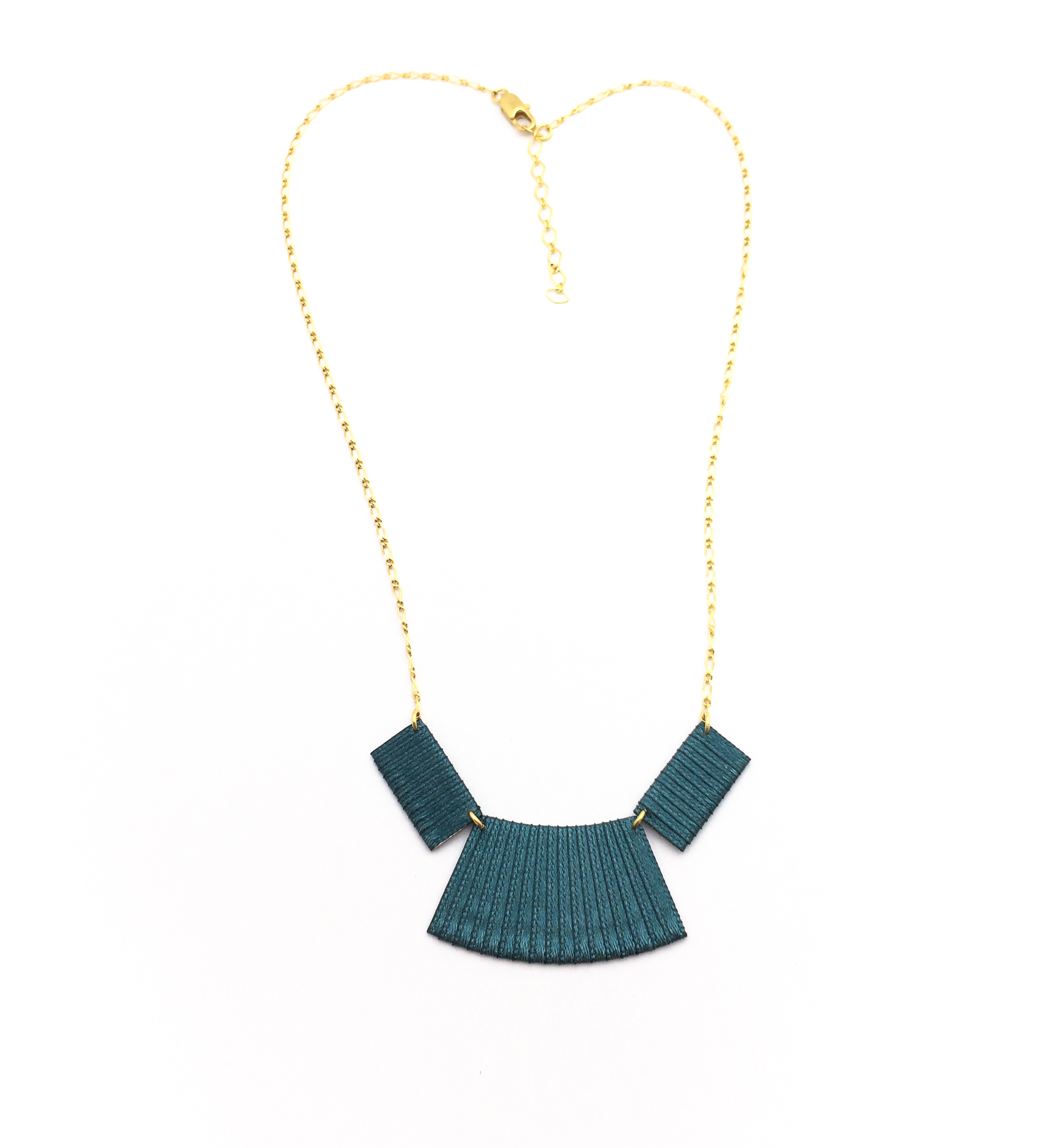 NOMMO. Collier _ bleu canard
