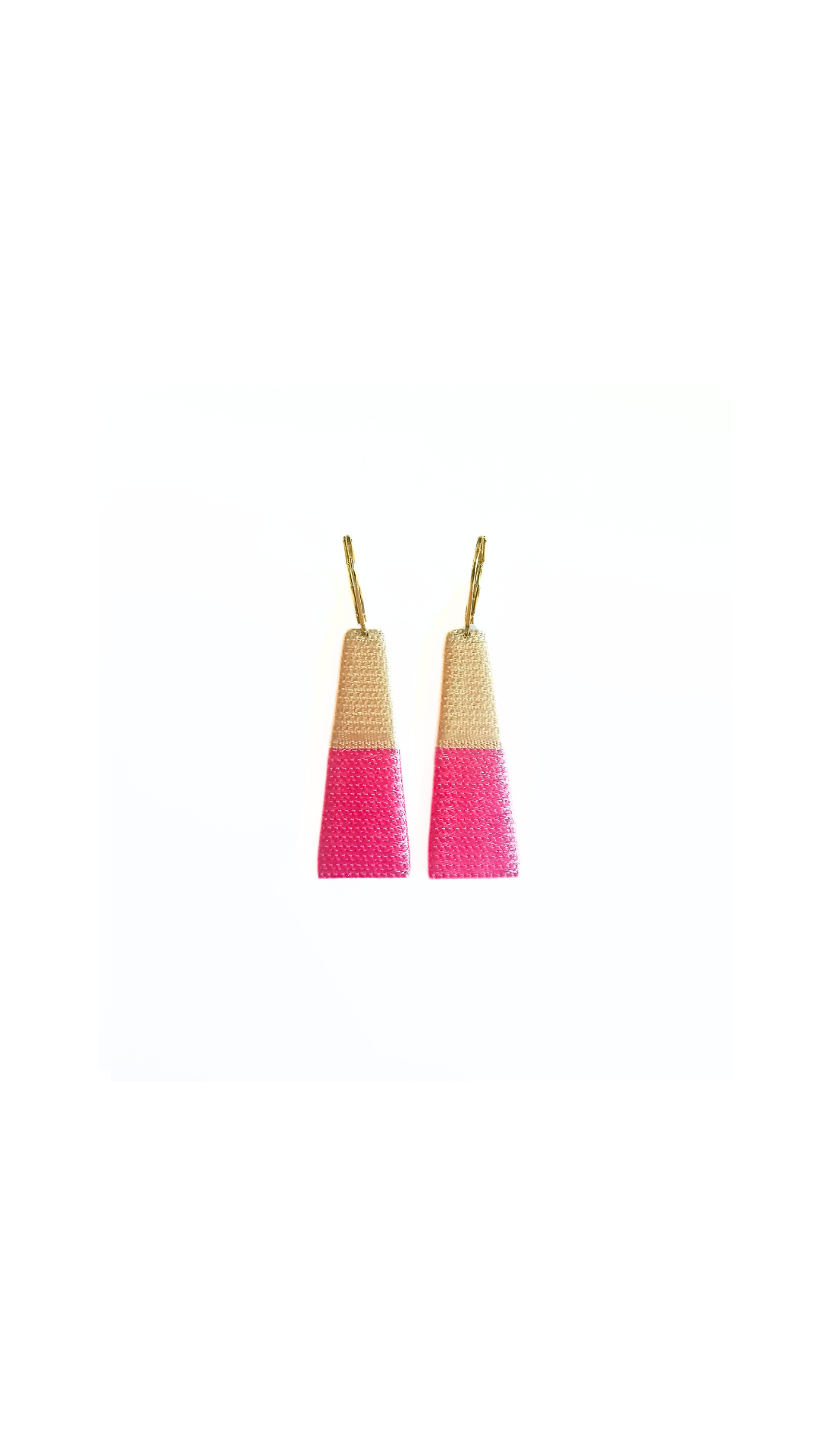 THOT. Boucles d'oreilles _ beige rose bonbon