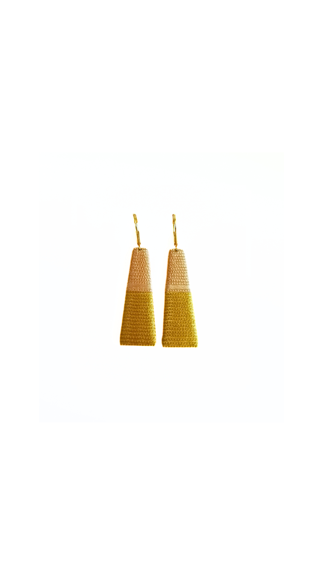 THOT. Boucles d'oreilles _ beige curry