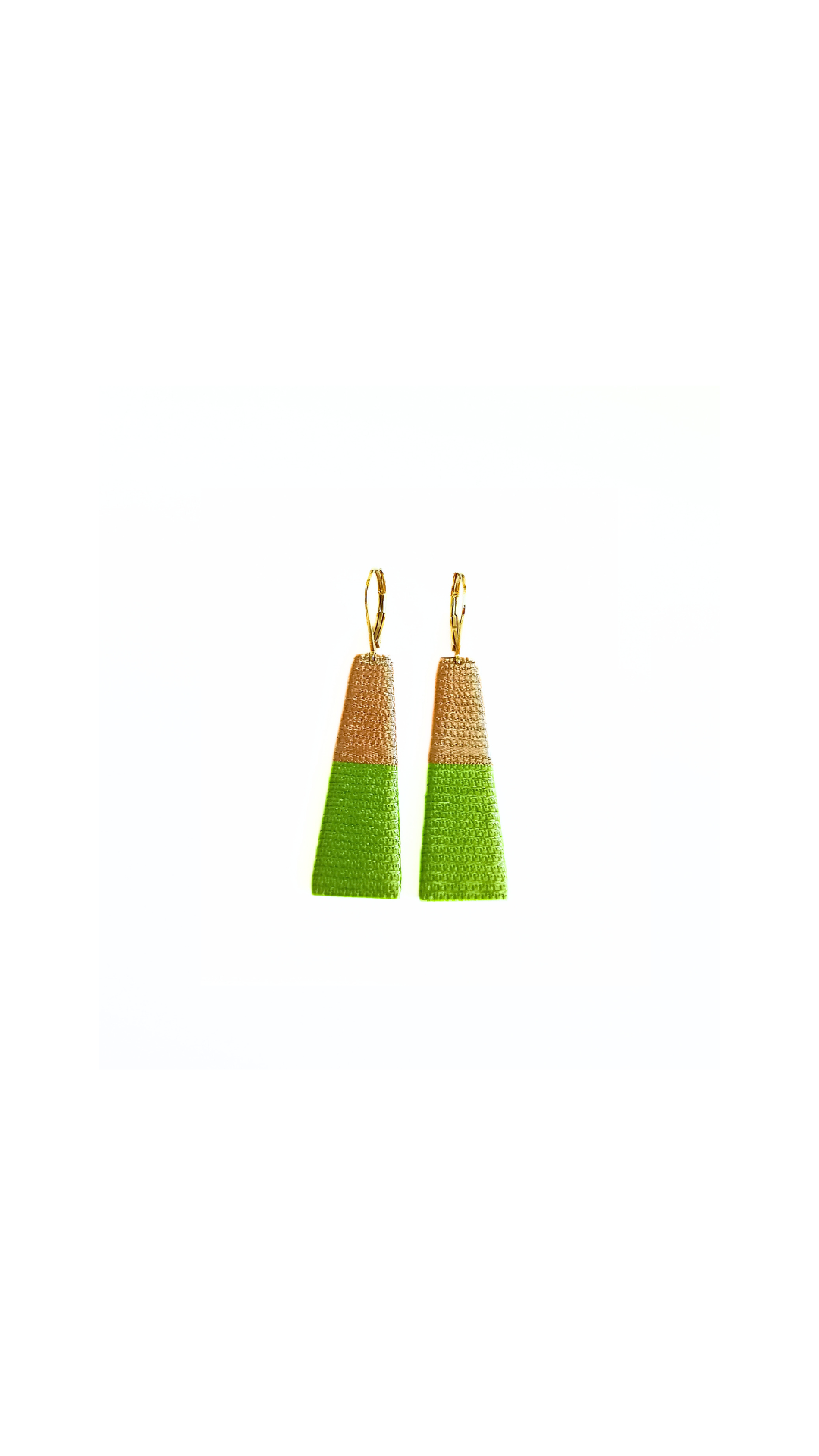 THOT. Boucles d'oreilles _ beige pomme