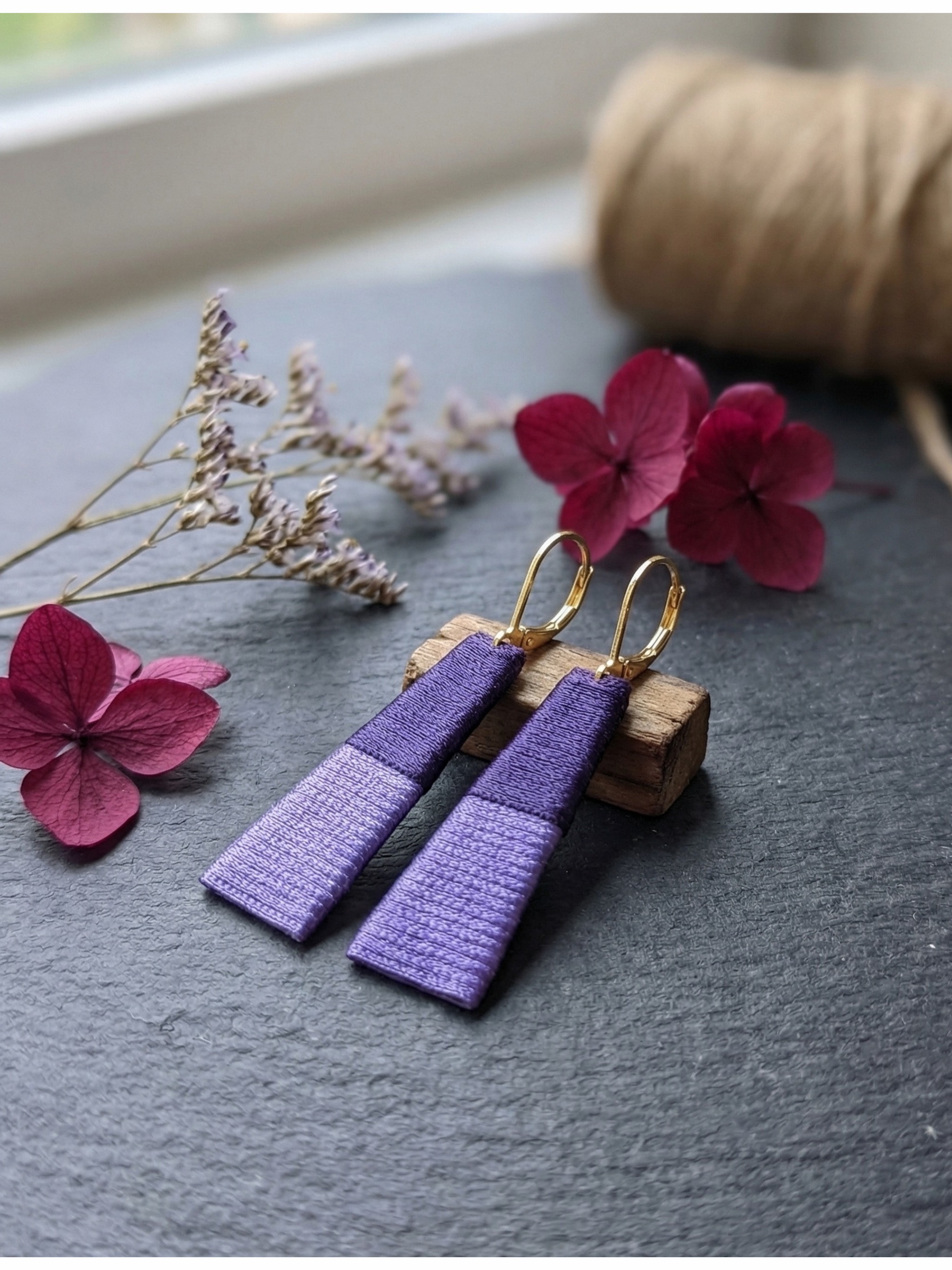 THOT Boucles d'oreilles Gamme Air - bleu nuit indigo