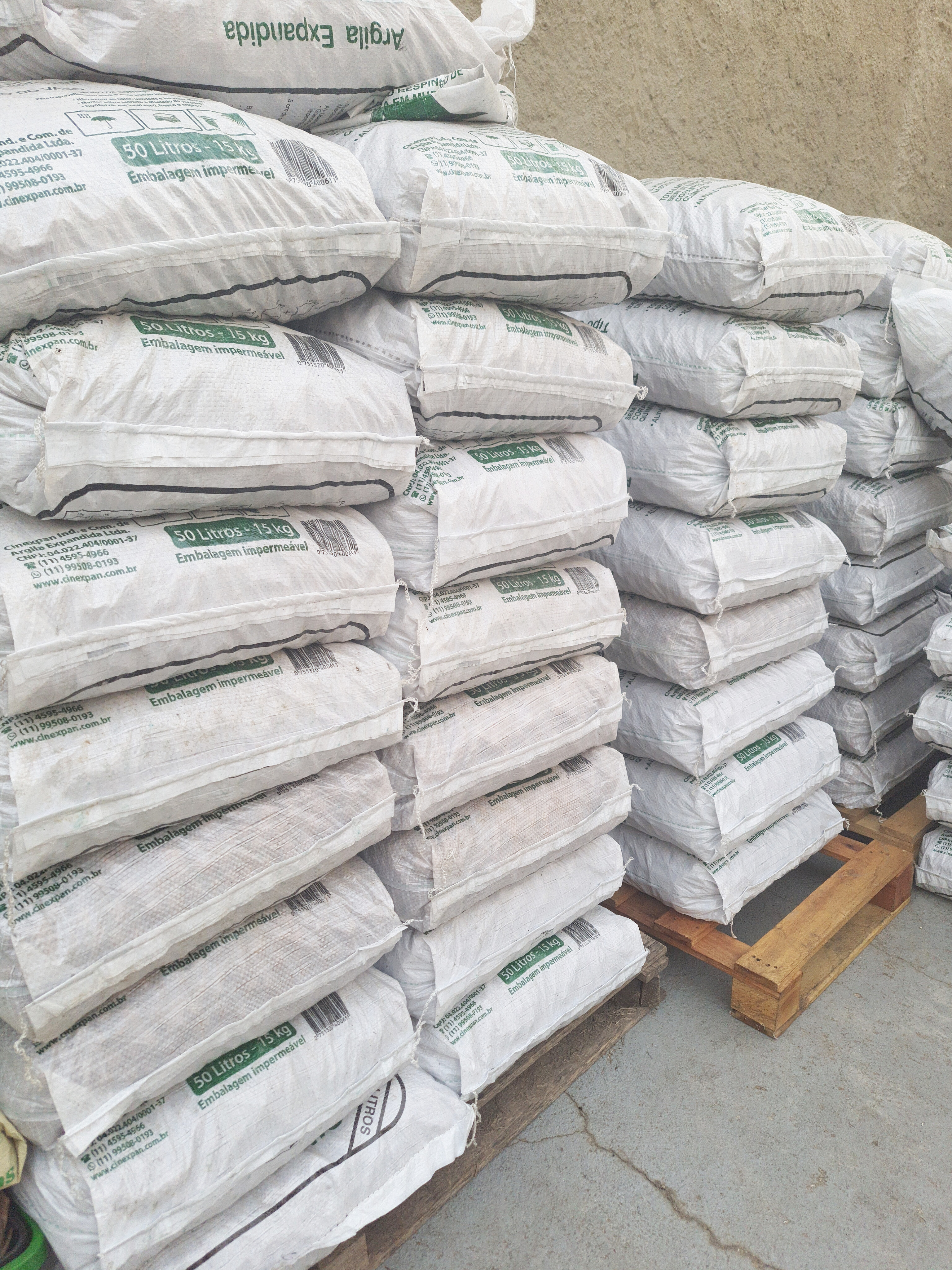 Argila Expandida 50L / 15kg