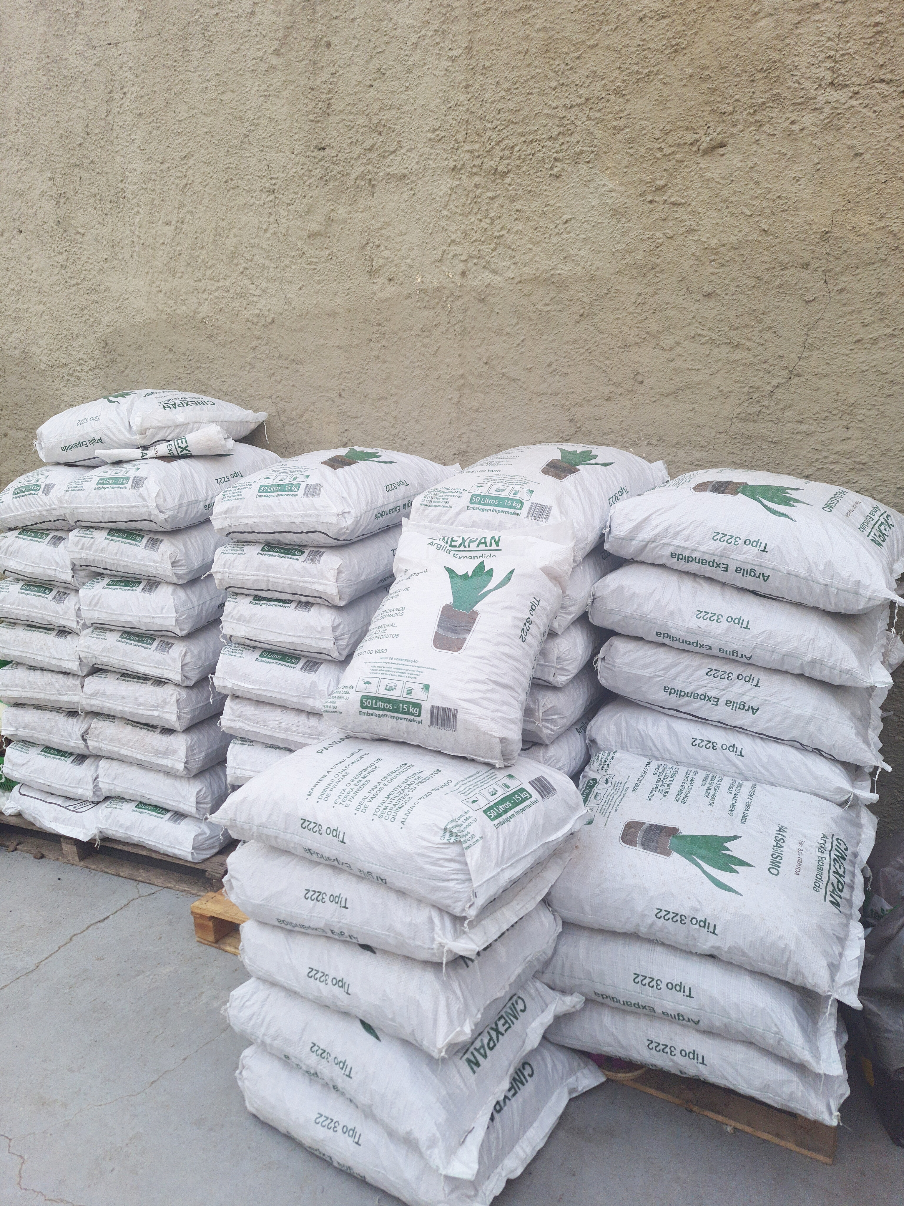 Argila Expandida 50L / 15kg