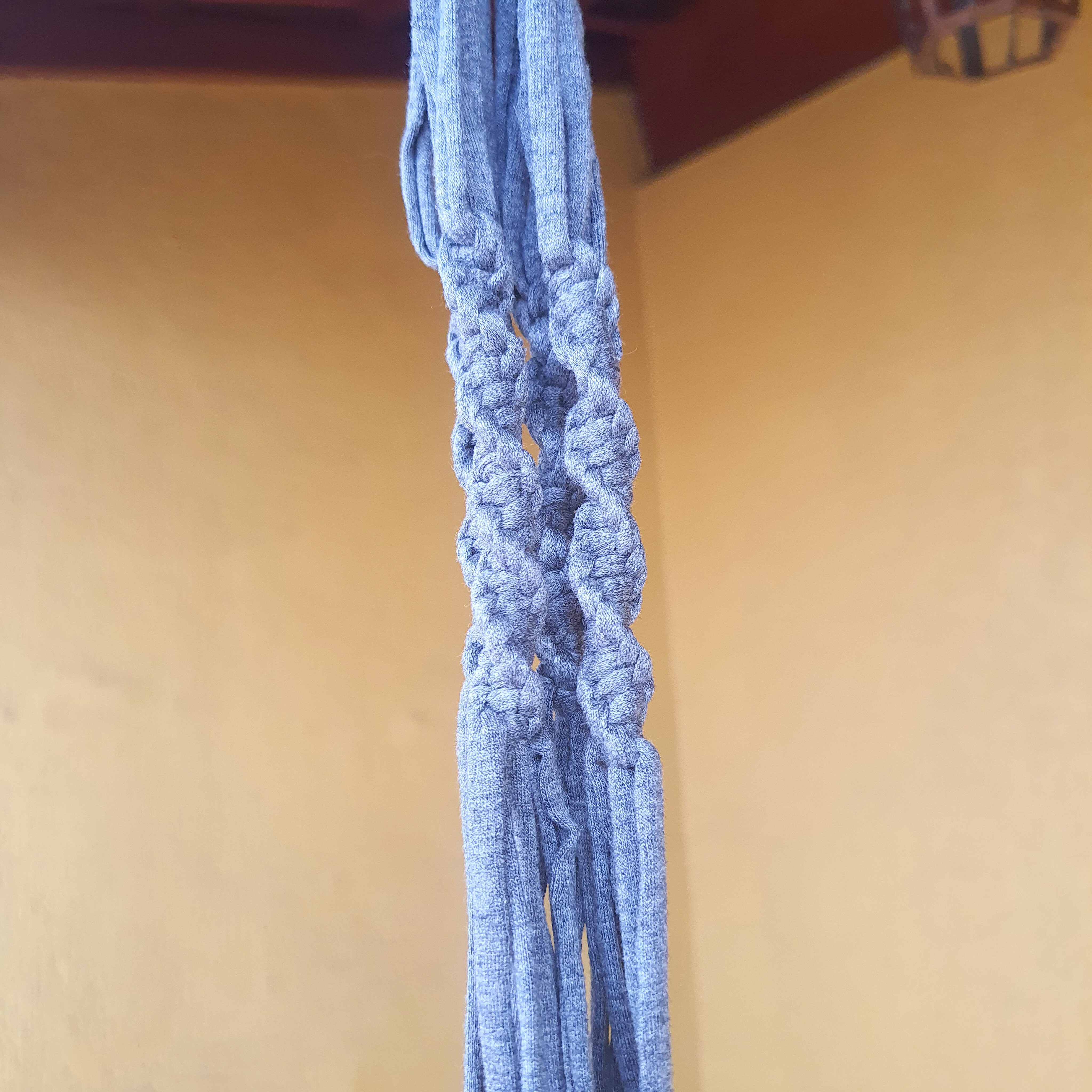 Suporte para Vasos de Plantas em Macramê