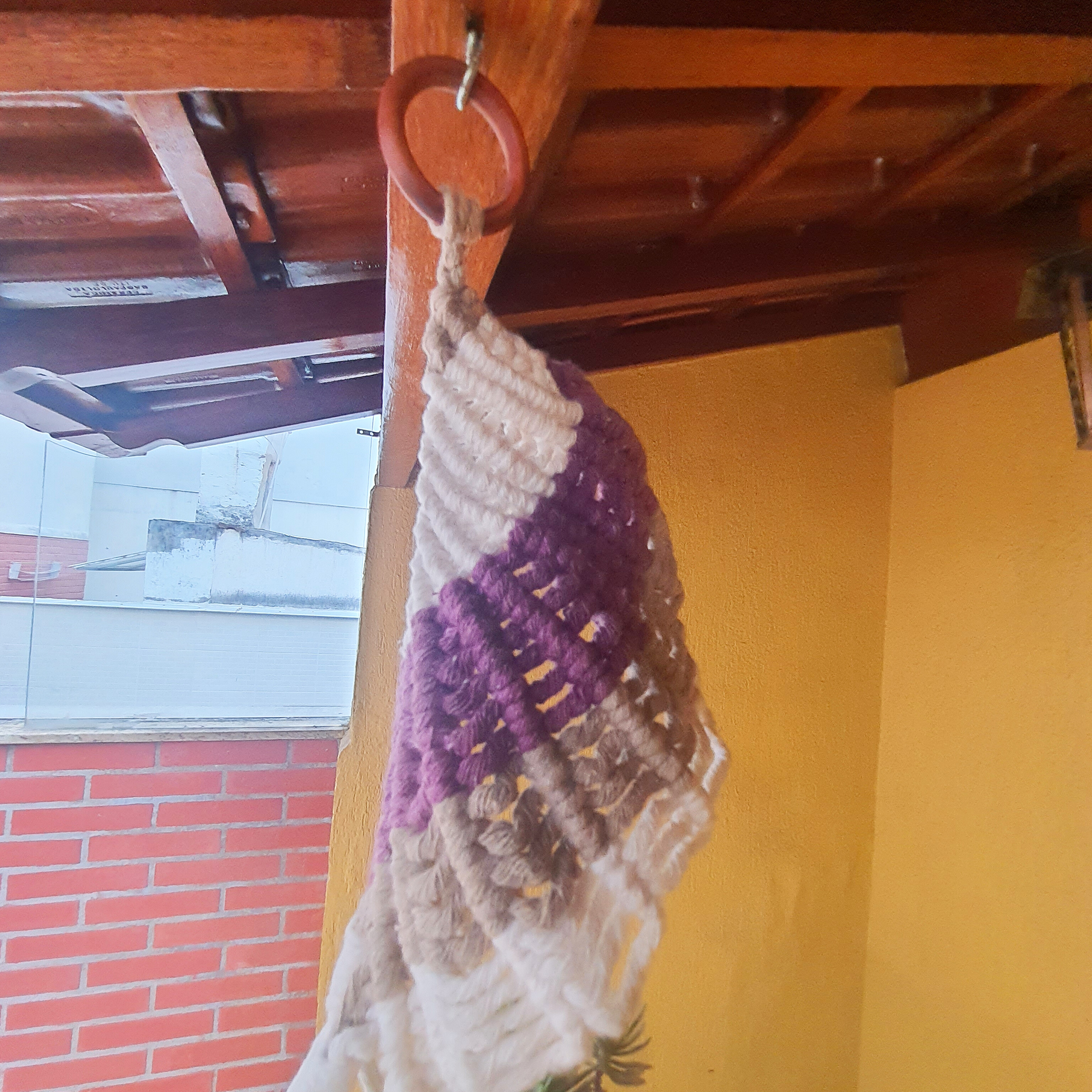 Suporte para Vasos de Plantas em Macramê