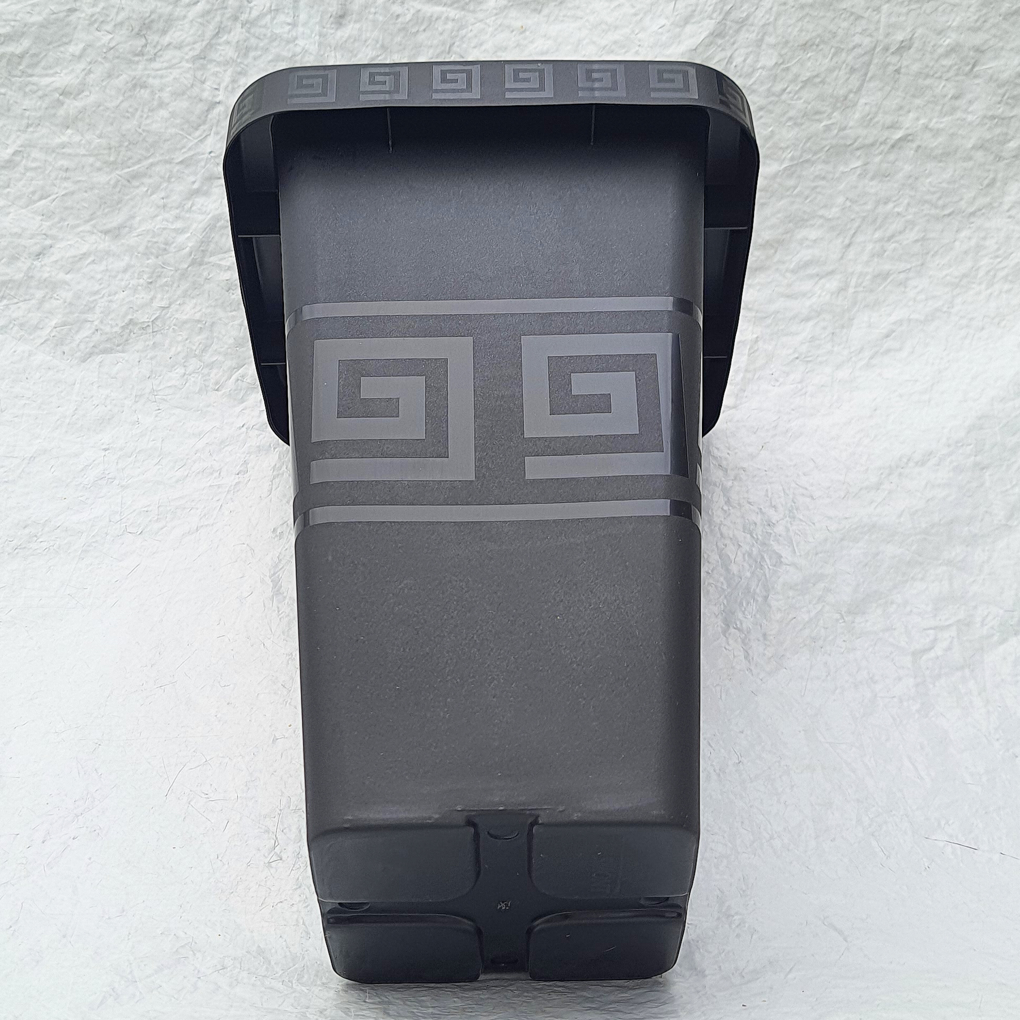 Vaso Grego Quadrado (Preto)
