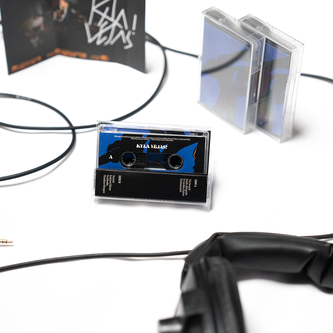‘Niaukias Dangus’ cassette