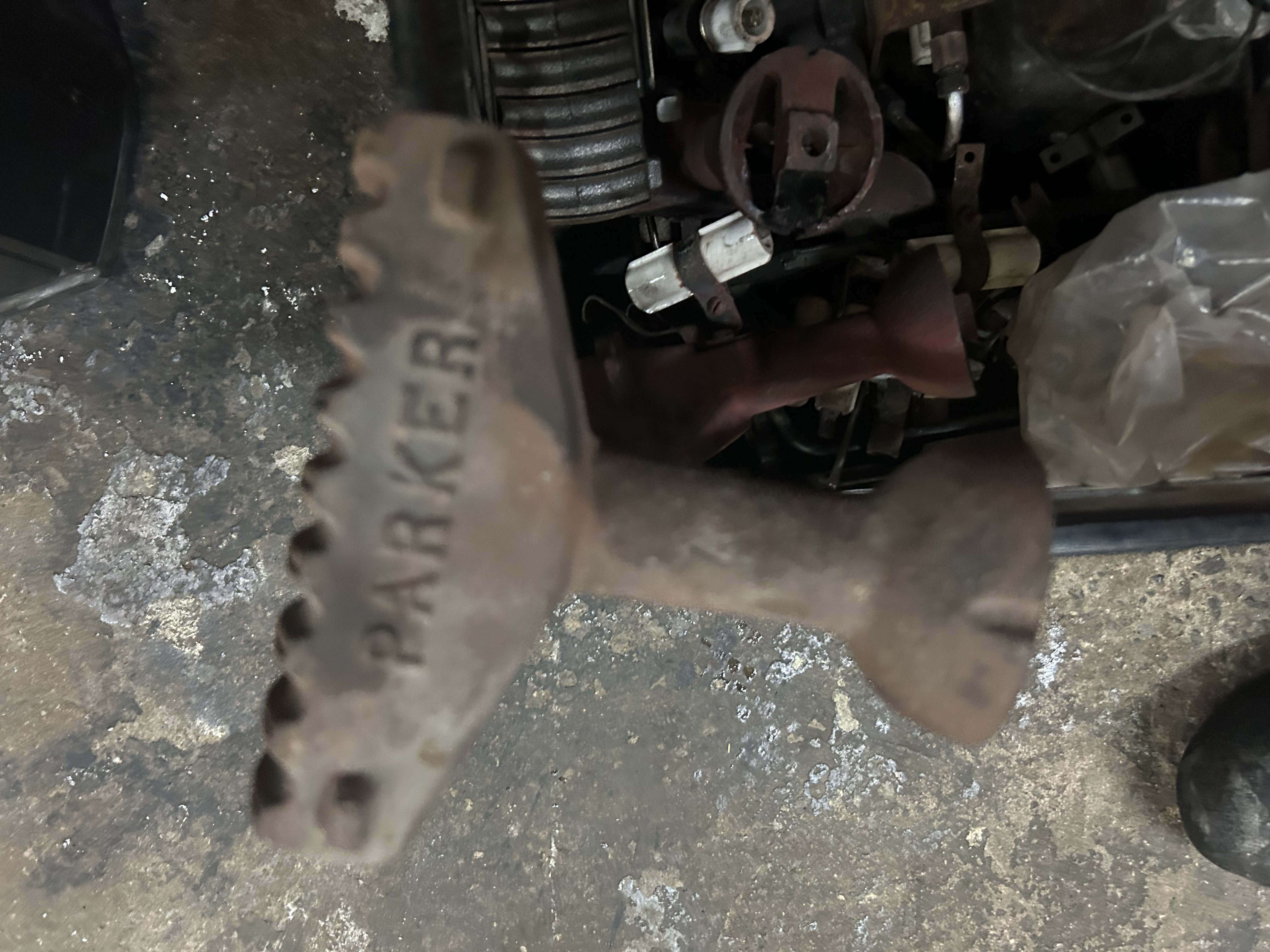 Minimalist Lotion Dispenser-1