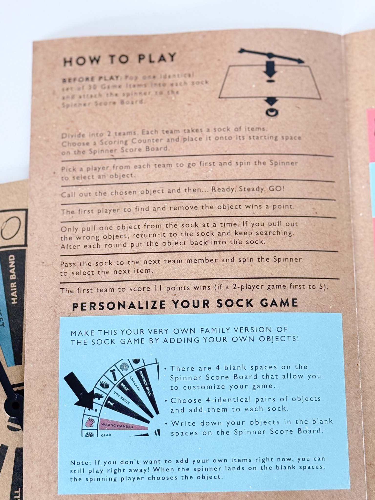 Stalo žaidimas "The Sock Game"