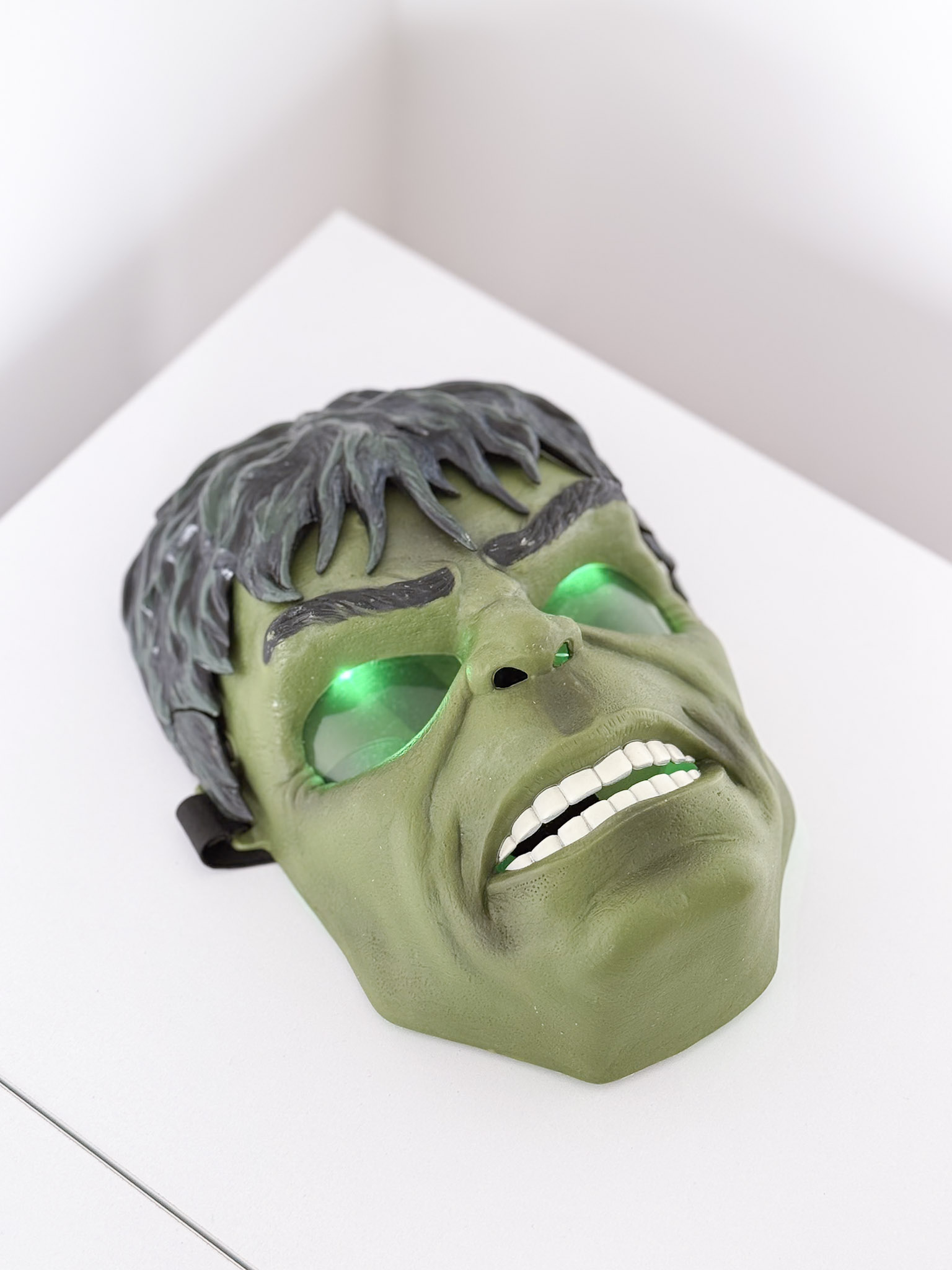 Marvel Avengers Hulk šviečianti kaukė