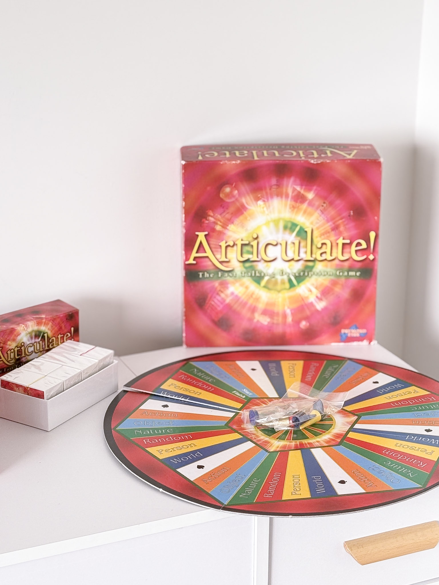 Naujas žodžių spėliojimo stalo žaidimas "Articulate!"