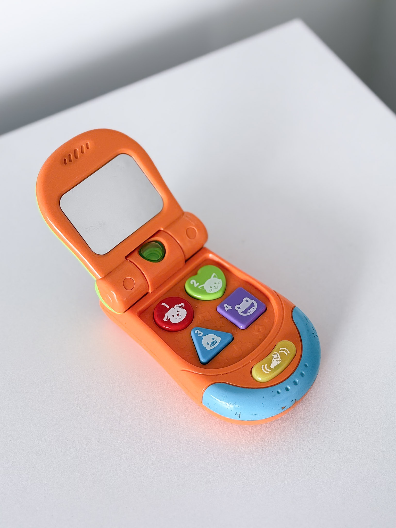 Atlenkiamas telefonas