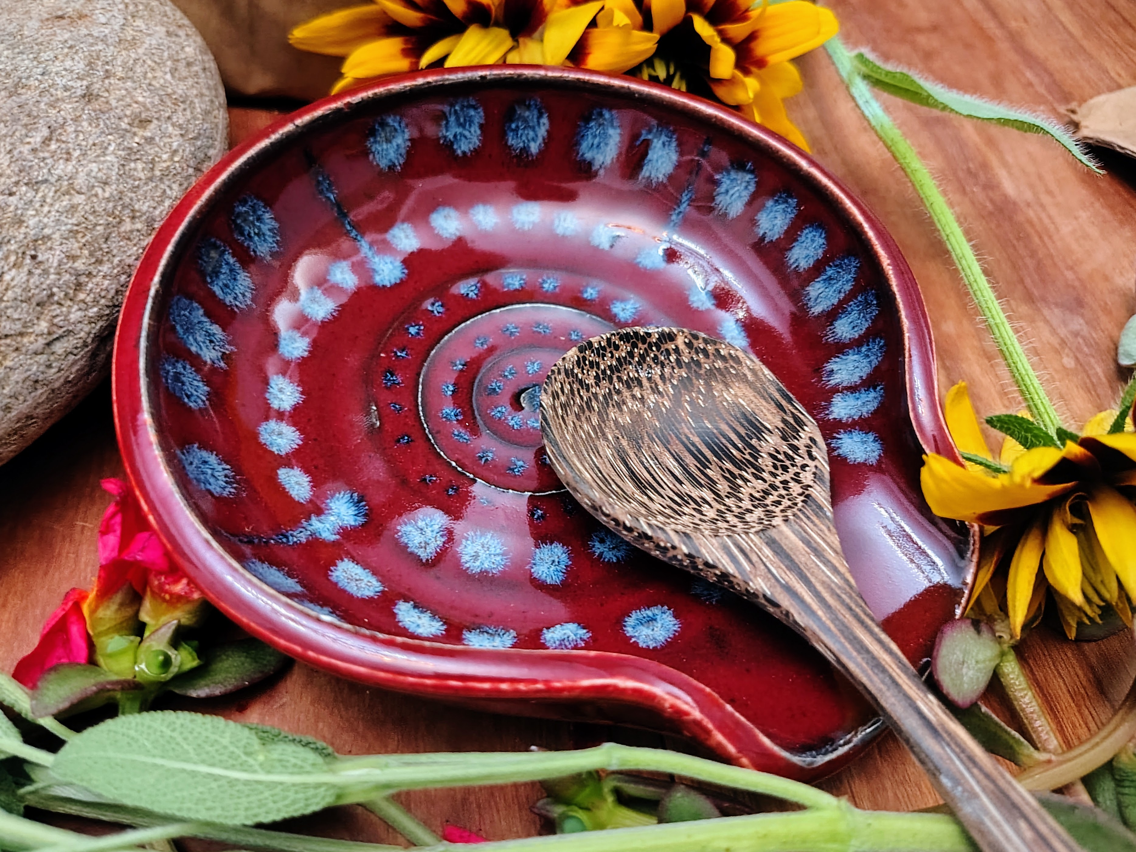 Red and Blue Glazed Spoon Rest