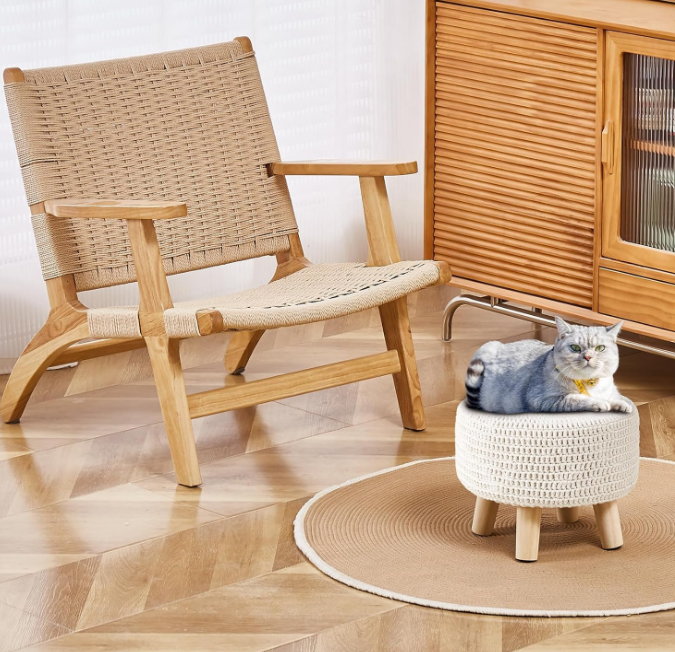 Pouf Ottoman, 100% Cotton Knitted Boho Footstool, Round Footrest with Non-Skid Wood Legs, Home Décor Handmade Pouffe, Leisure Floor Step Stool for Living Room (Beige)