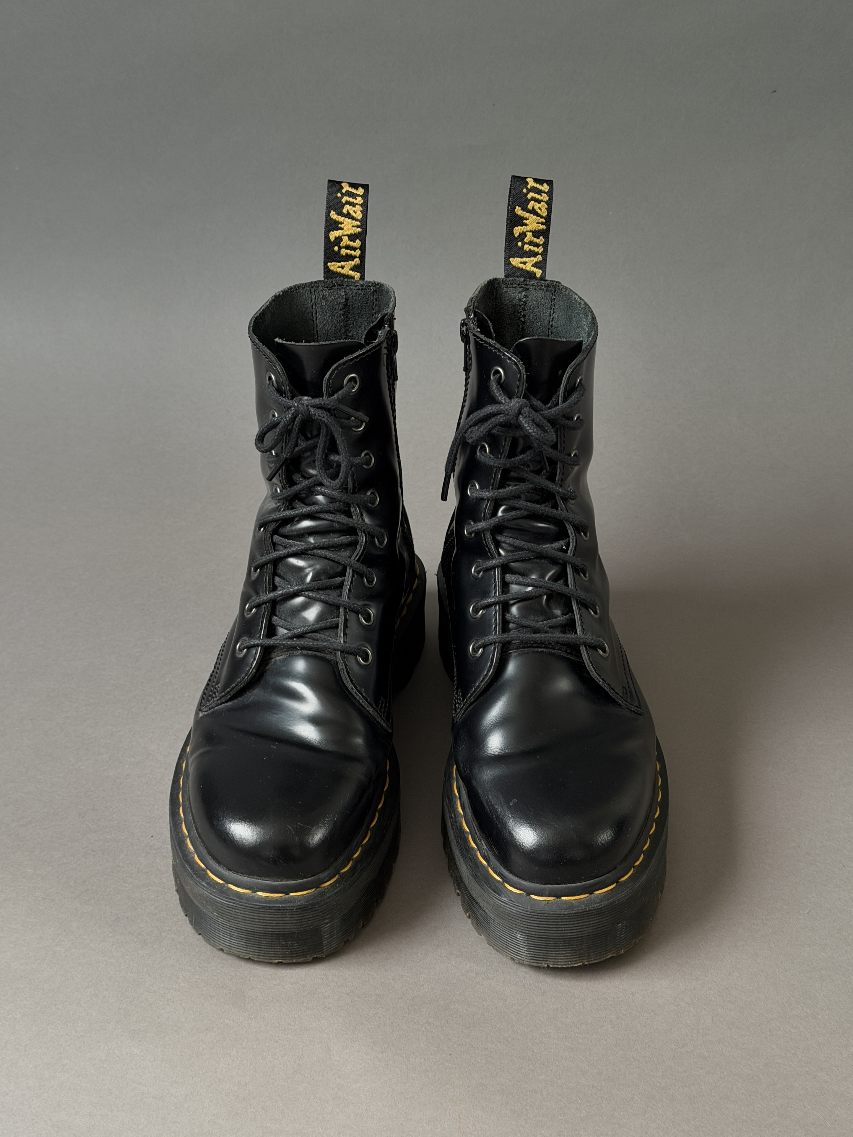 DR. MARTENS JADON BOOTS